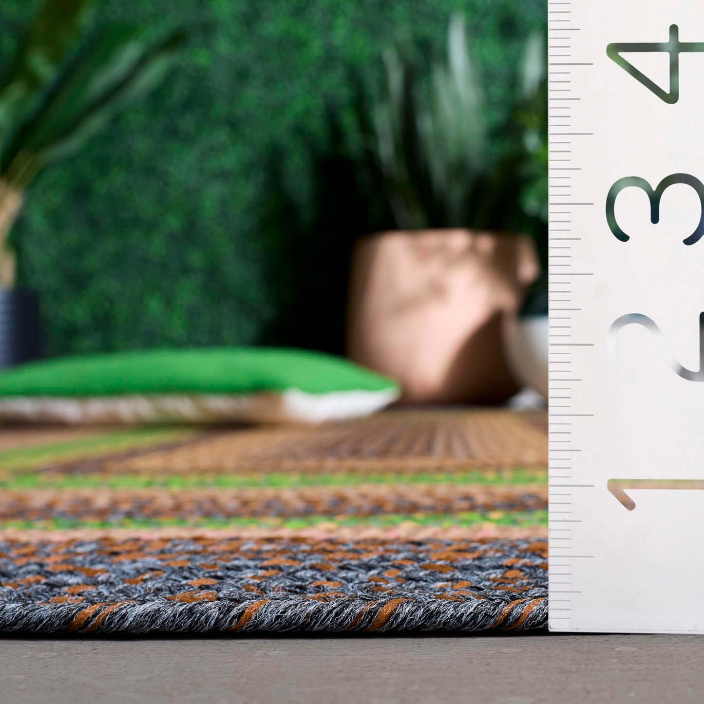 SAFAVIEH Braided Indoor/Outdoor Area Rug 6x9, Brown & Green BRD314T