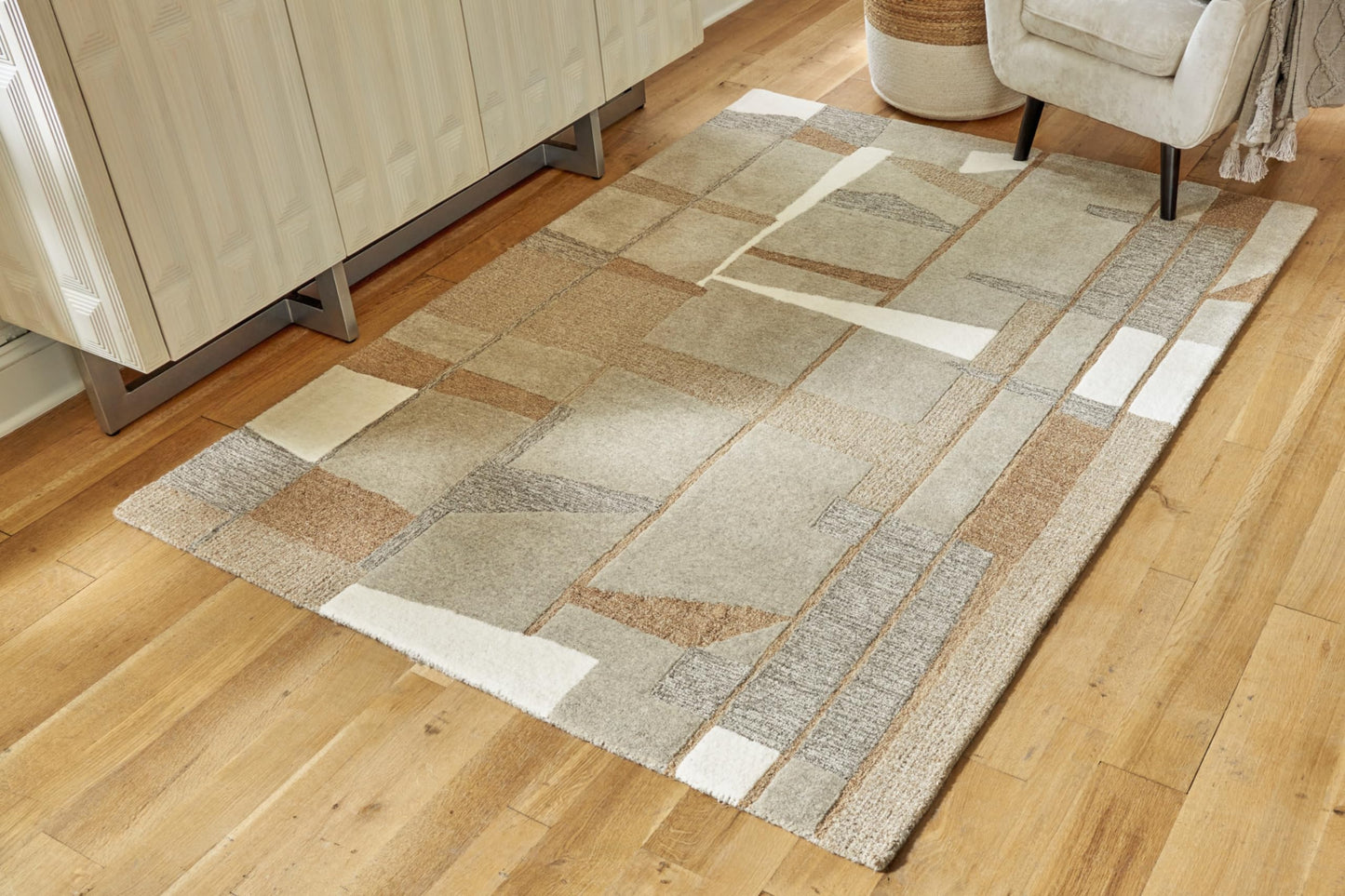 Signature Design by Ashley Abbotton Casual Indoor Geometric Handmade Wool and Jute 5 x 7 Rug, Light Brown & Light Gray