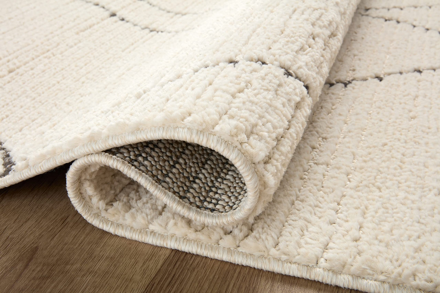 Loloi Fabian Collection FAB-02 Ivory/Charcoal 5'-3" x 7'-6" Area Rug