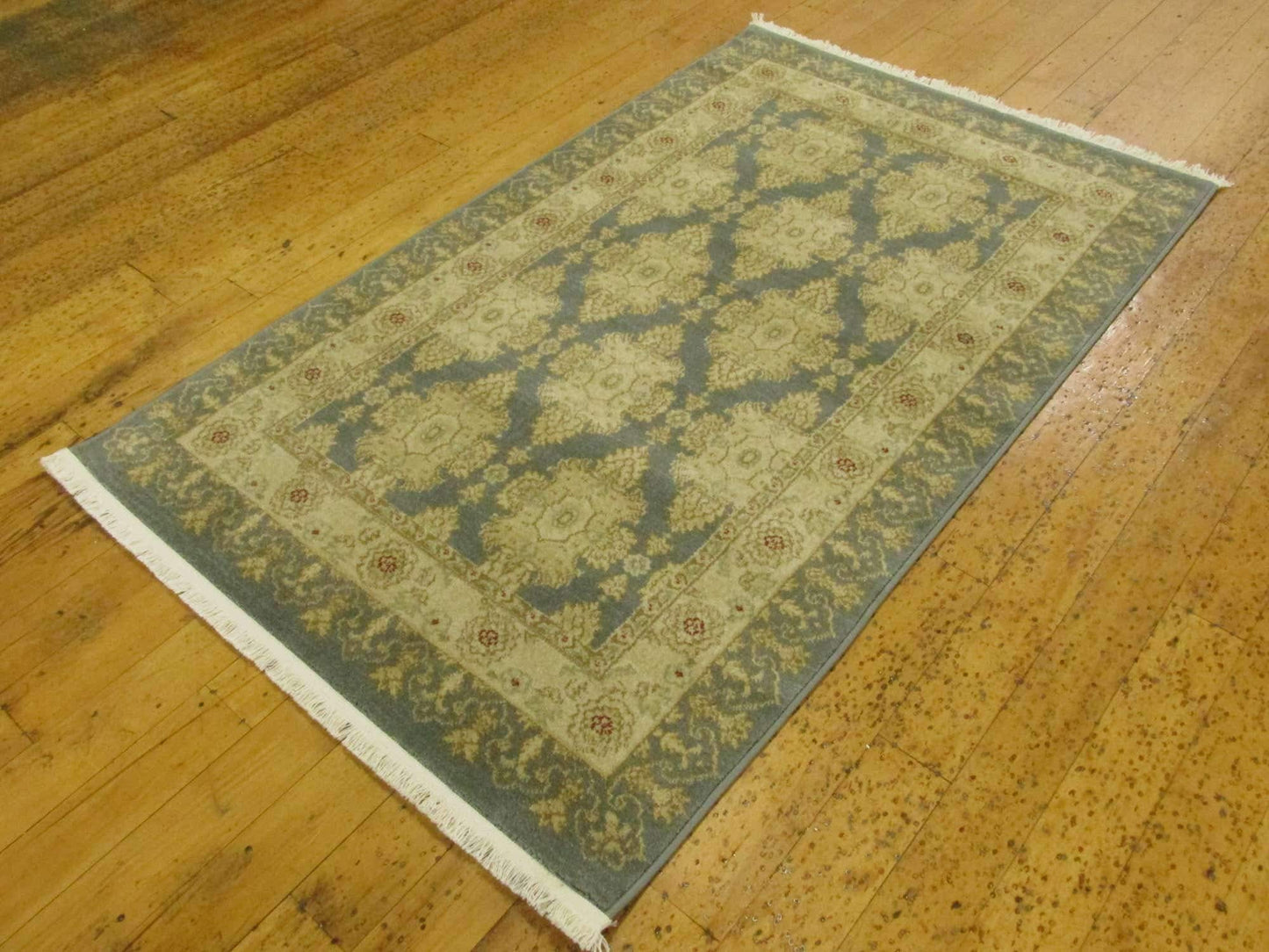 Unique Loom Edinburgh Collection Area Rug - Zinnia (3' 3" x 5' 3" Rectangle, Blue/ Beige)