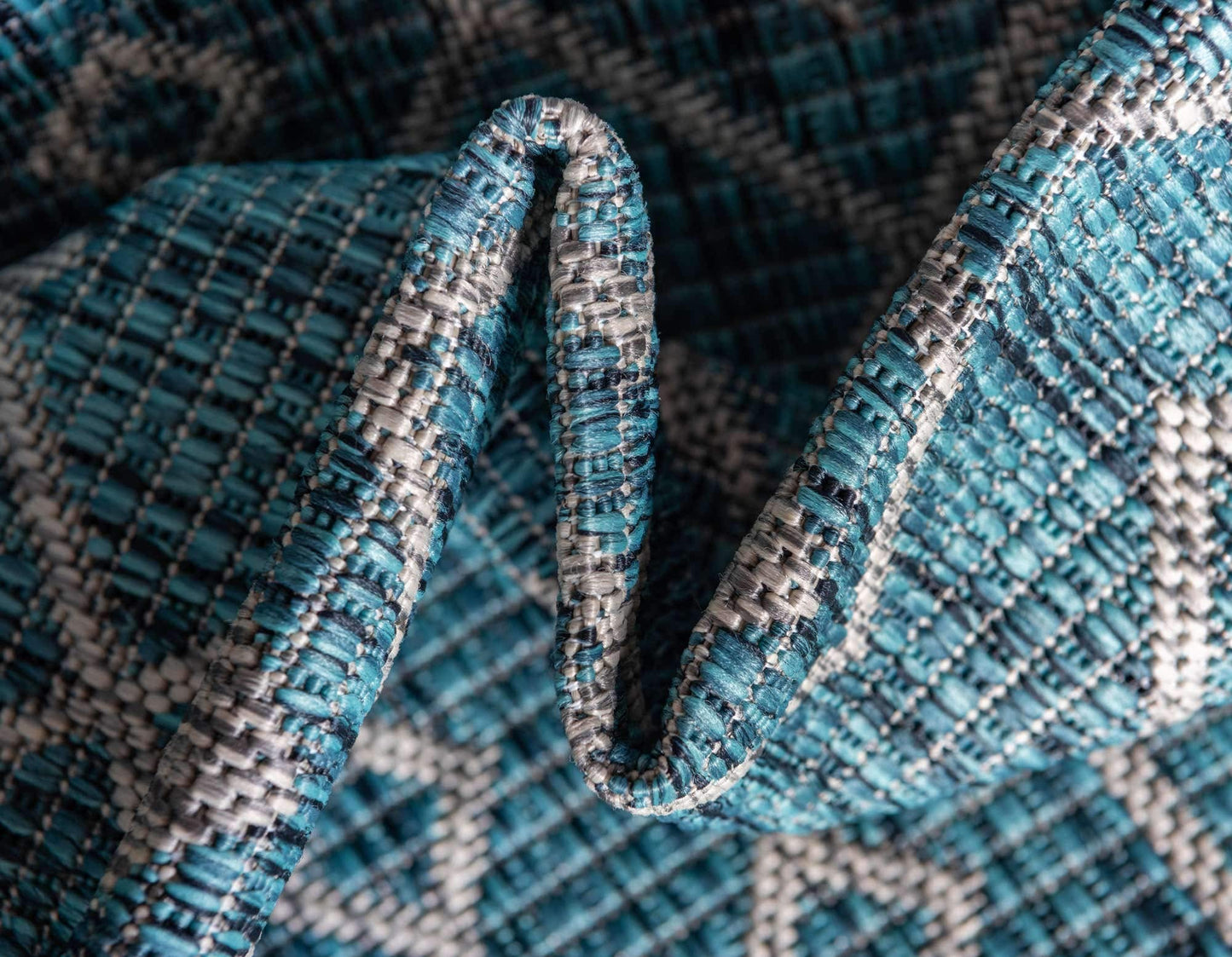 Unique Loom Outdoor Trellis Collection Area Rug - Tribal Trellis (6' 1" x 9' Rectangle, Teal/ Ivory)