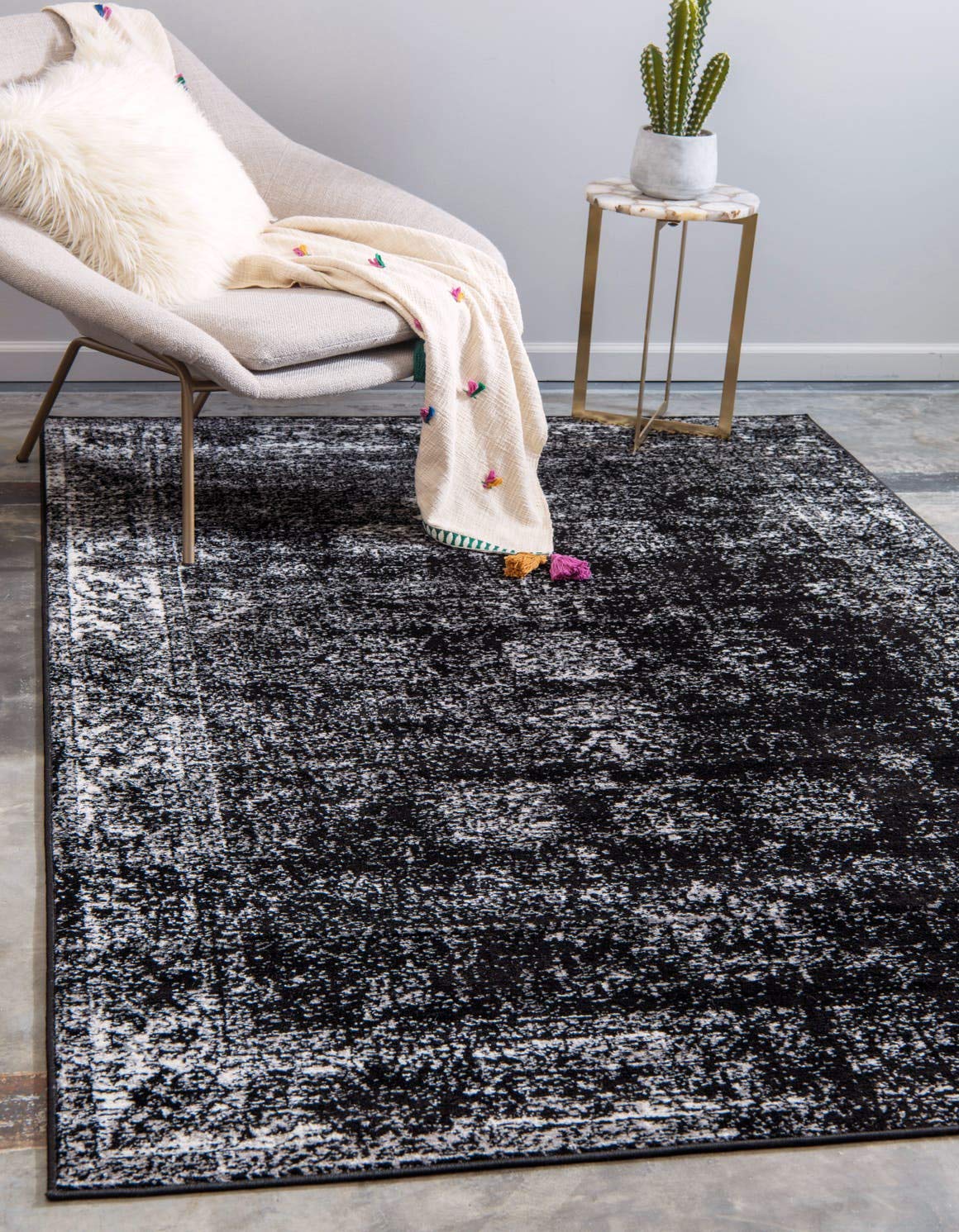 Unique Loom Sofia Collection Area Rug - Casino (5' 1" x 8' Rectangle, Black/ Ivory)