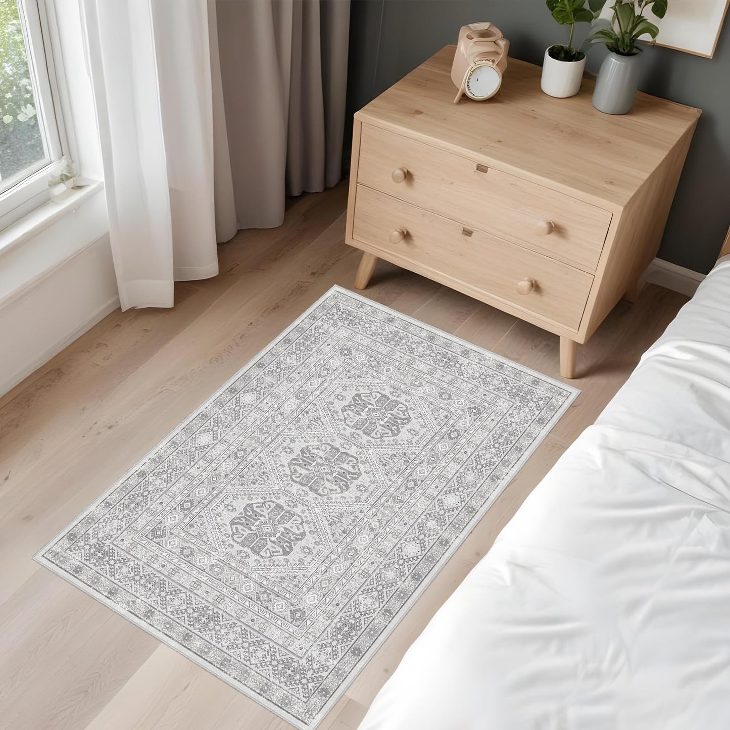 Washable Area Rug Non Slip - 2x3 Small Kitchen Boho Rug Vintage Entryway Low Pile Carpet for Doormat Grey