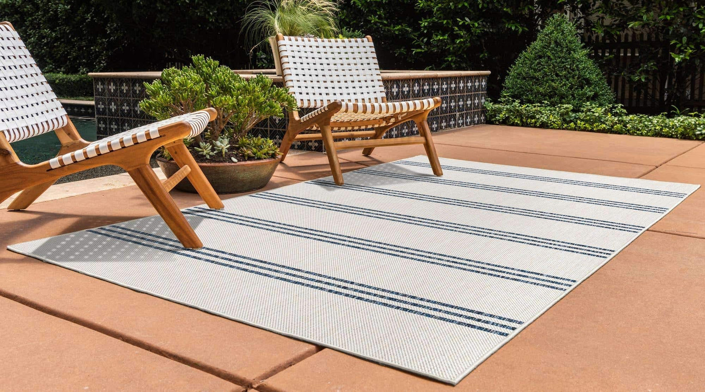 Unique Loom Outdoor Collection Area Rug - Anguilla (3' 3" x 5' 3" Rectangle, Ivory/ Blue)