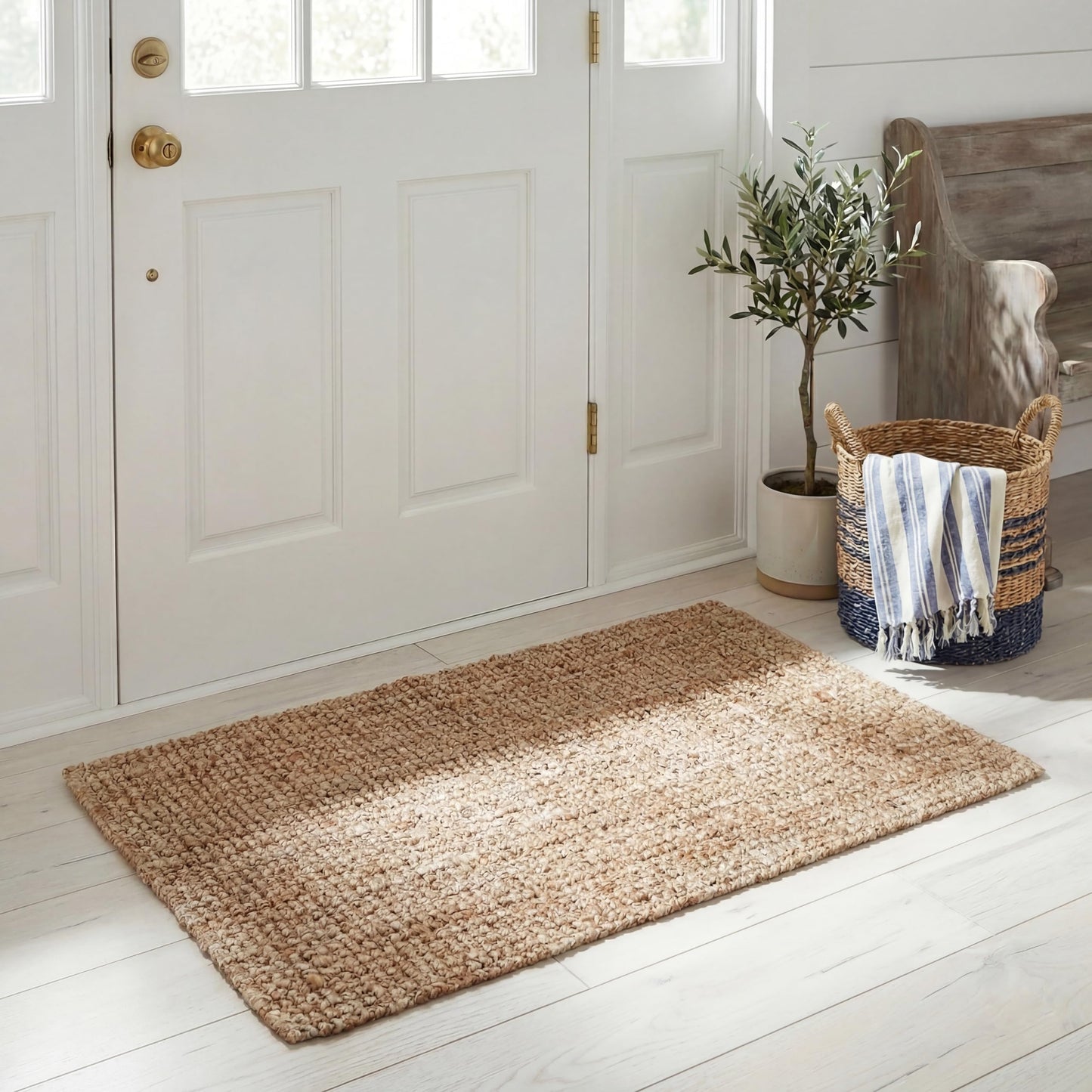 SAFAVIEH Natural Fiber Collection Area Rug - 2' x 4', Natural Brown, Handmade Jute, Farmhouse Style, Chunky Textured Thick Pile (NF447A)
