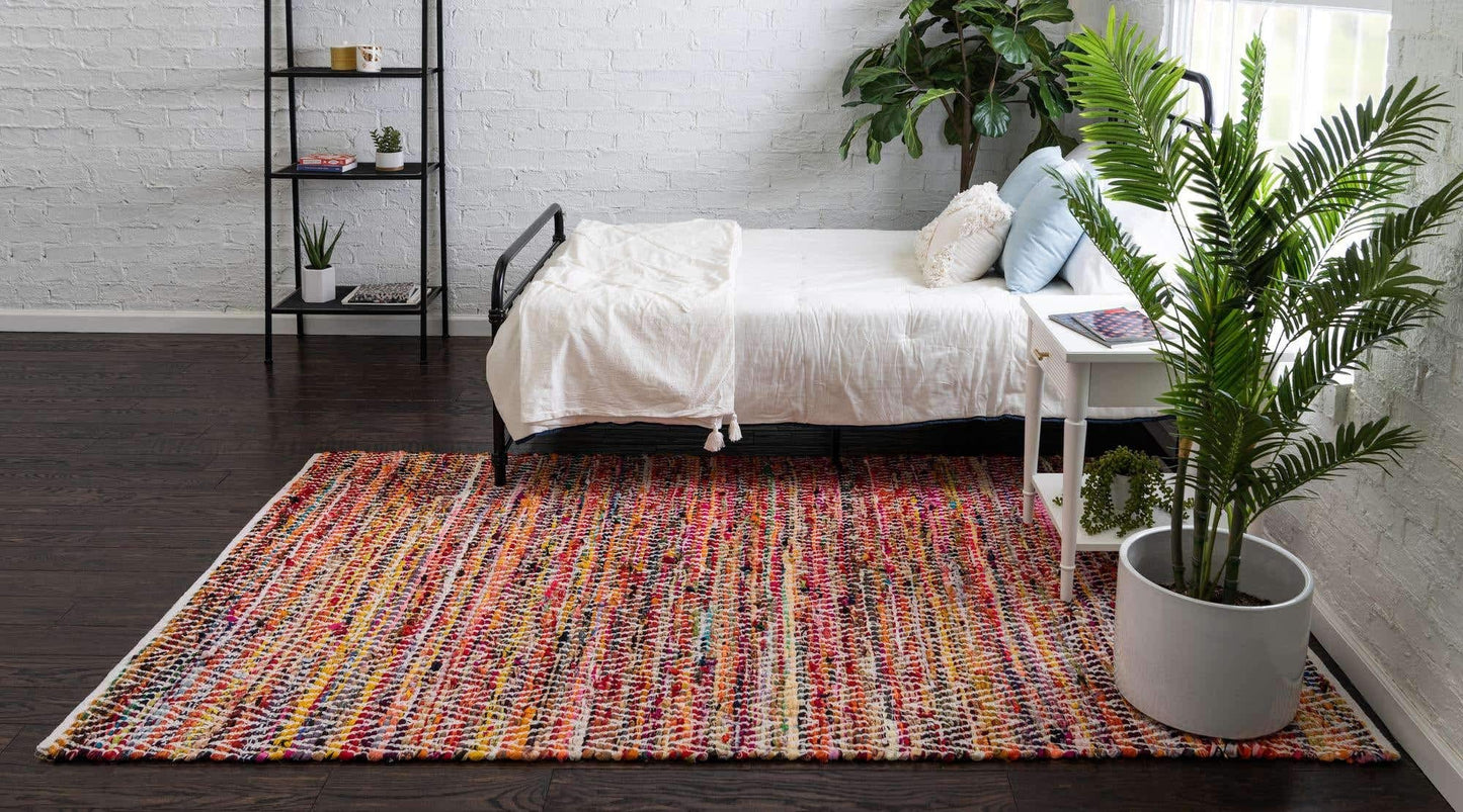 Unique Loom Chindi Chevron Collection Area Rug - Claire (7' 1" x 10' Rectangle, Multi/ Black)