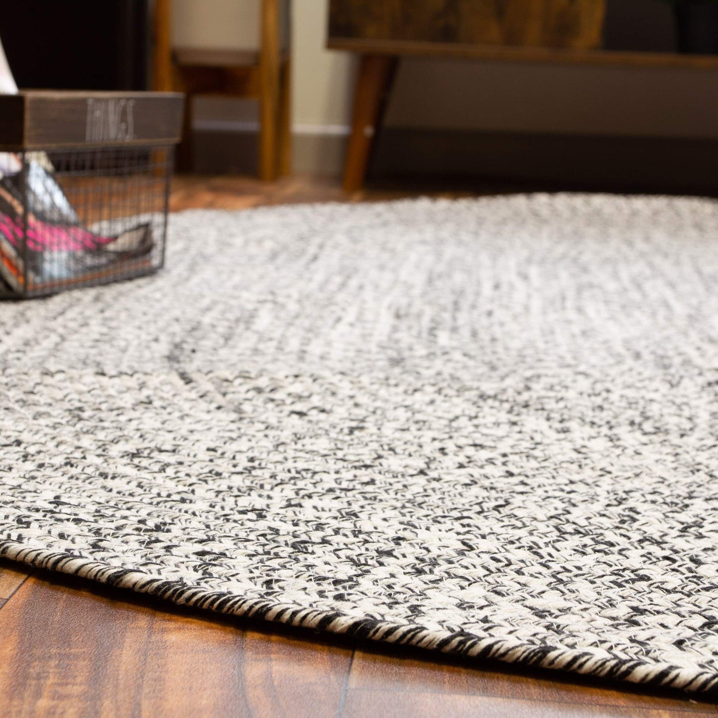 Super Area Rugs Farmhouse Braided Rug Cotton Kitchen Reversible Carpet, Black & White, 3' X 5' Oval