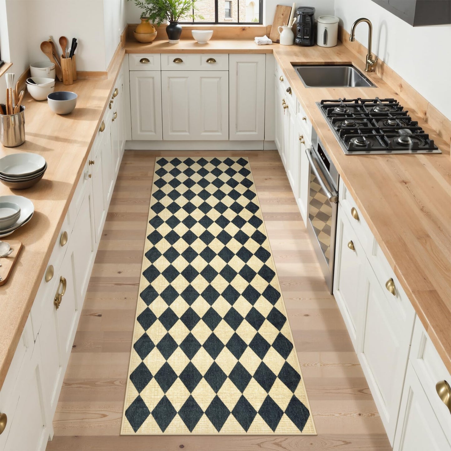 LIVEBOX Checkered Rug Runners for Hallways 2.5x8, Non Slip Kitchen Washable Runner Rugs, Moroccan Plaid Indoor Carpet Runner for Entryway Bathroom Bedroom Laundry