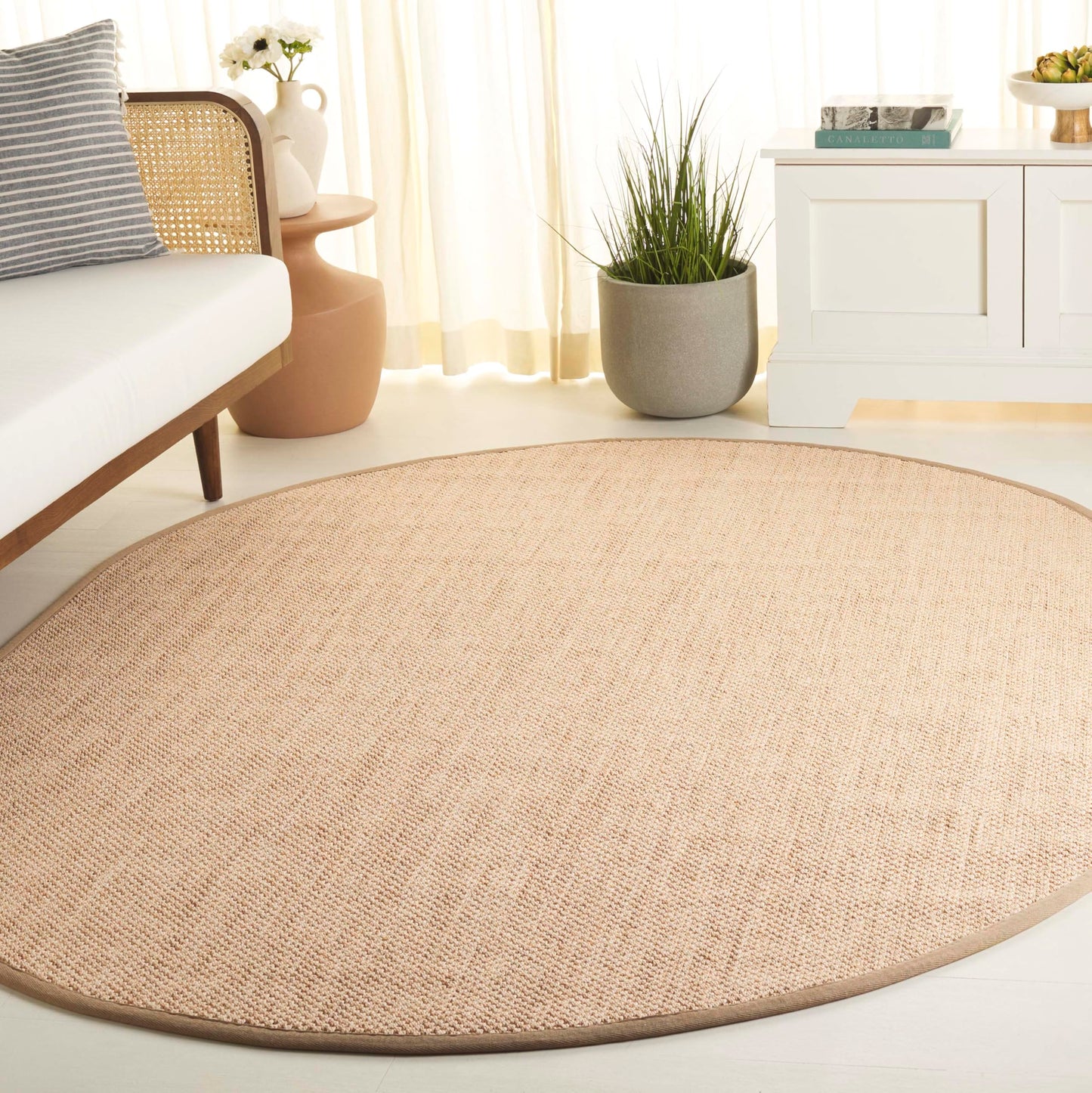 SAFAVIEH Area Rug 6x8 Oval - Natural Fiber Collection - Maize & Linen Color, Sisal, Woven Design with Border (NF141B)