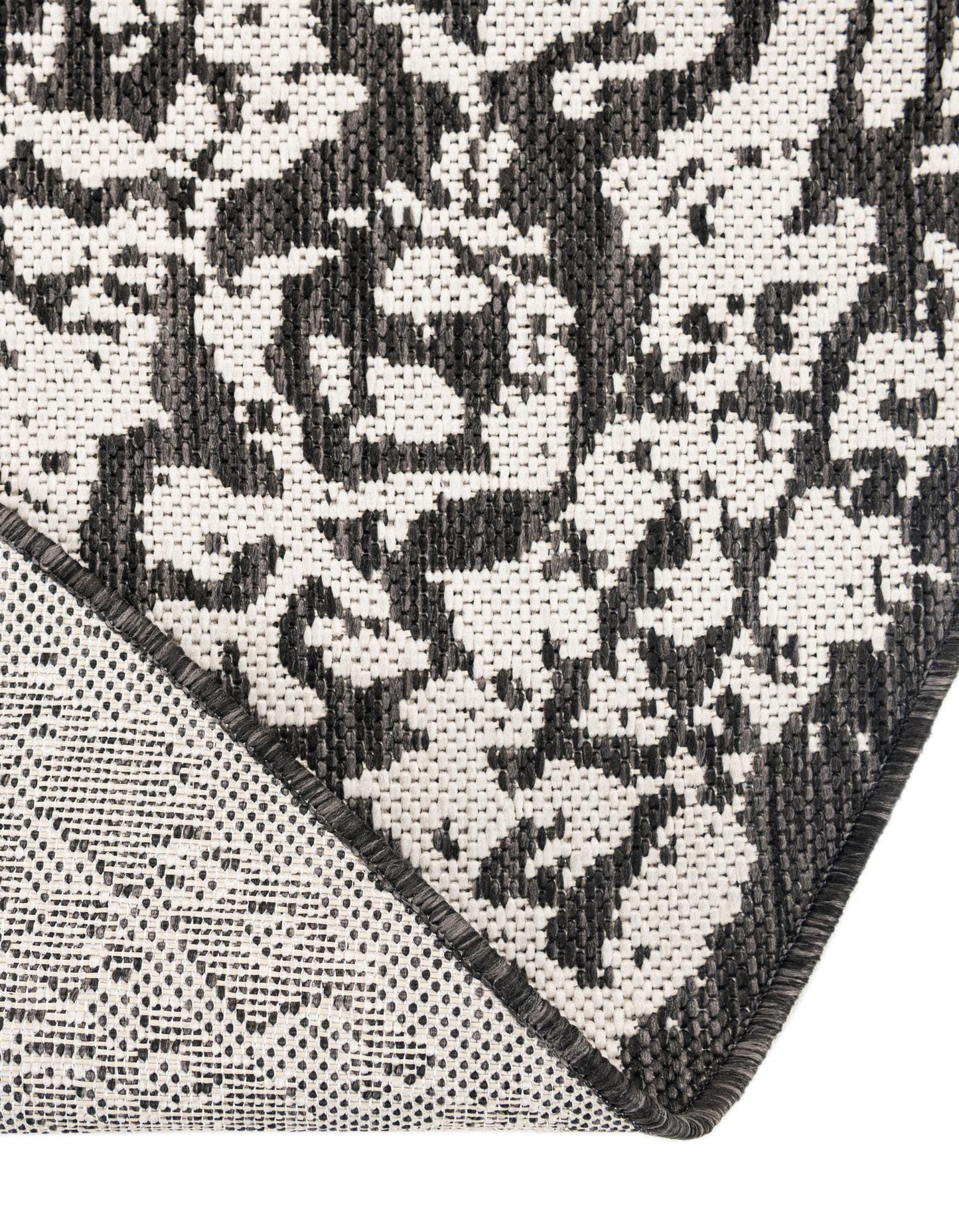 Rugs.com Outdoor Traditional Collection Rug – 10 Ft Round Black and White Flatweave-Pile Rug Perfect for Kitchens, Dining Rooms