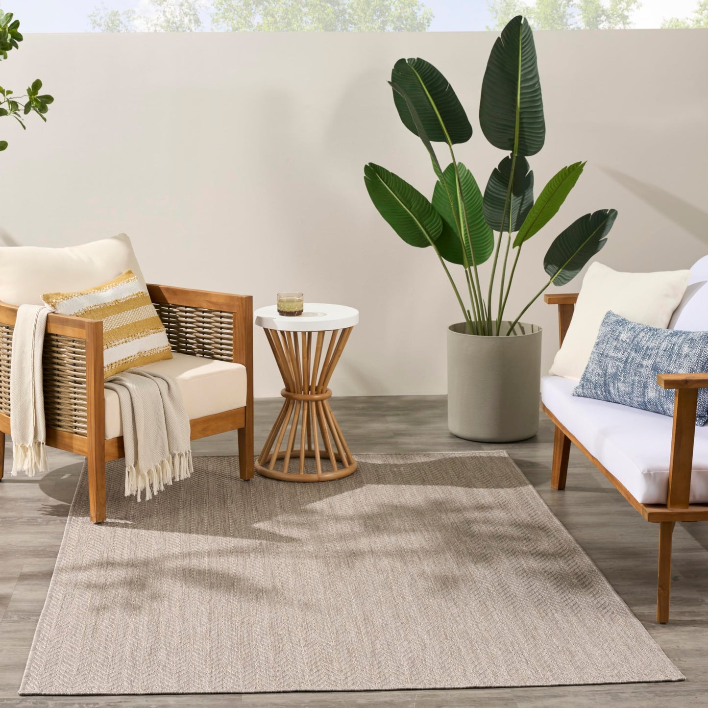 Nourison Home Horizon Indoor/Outdoor Grey 5' x 7' Area Rug - Easy Clean, Non Shedding, Bed Room, Living Room, Dining Room, Kitchen (5' x 7')