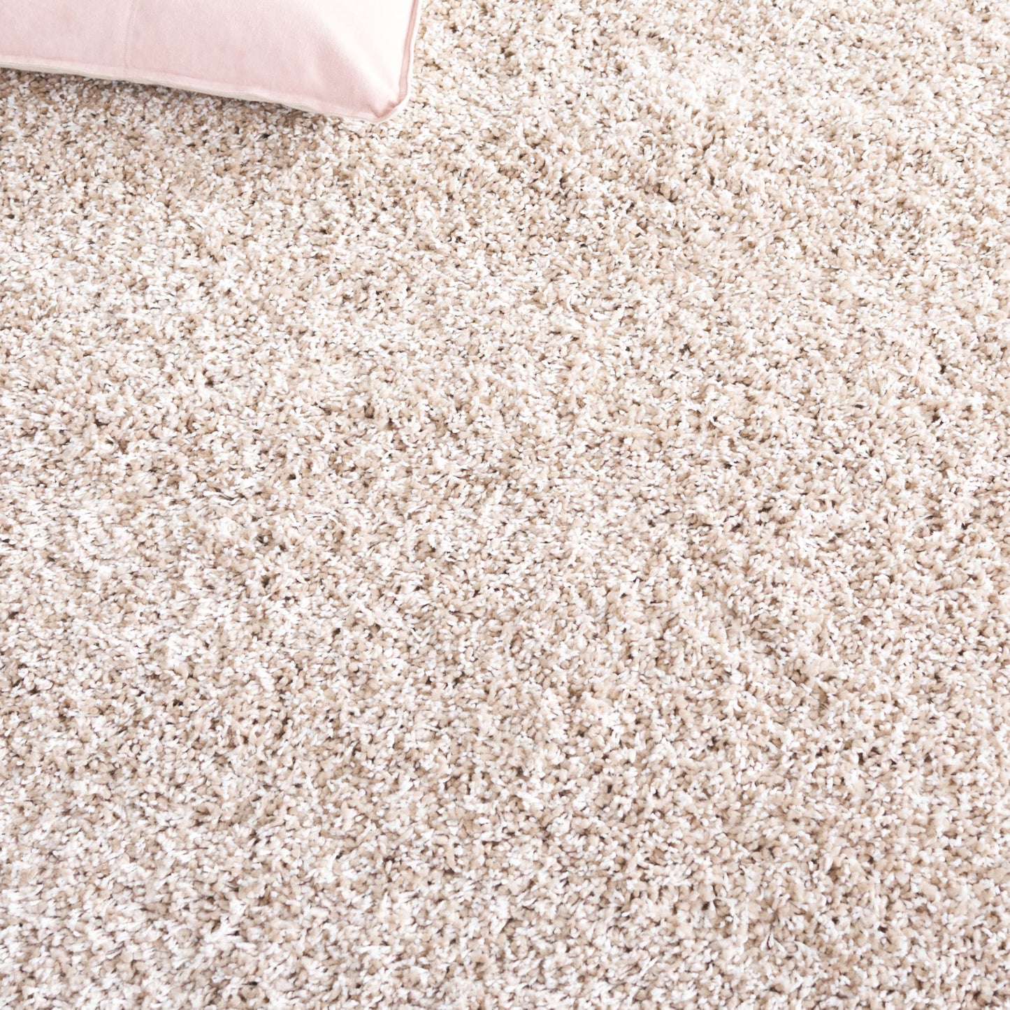 SAFAVIEH California Shag Collection Area Rug - 5'3' x 7'6', Beige, Non-Shedding & Easy to Clean, Ultra Plush Thick Pile, Ideal for Living Room, Bedroom, Dining Space (SG151-1313)