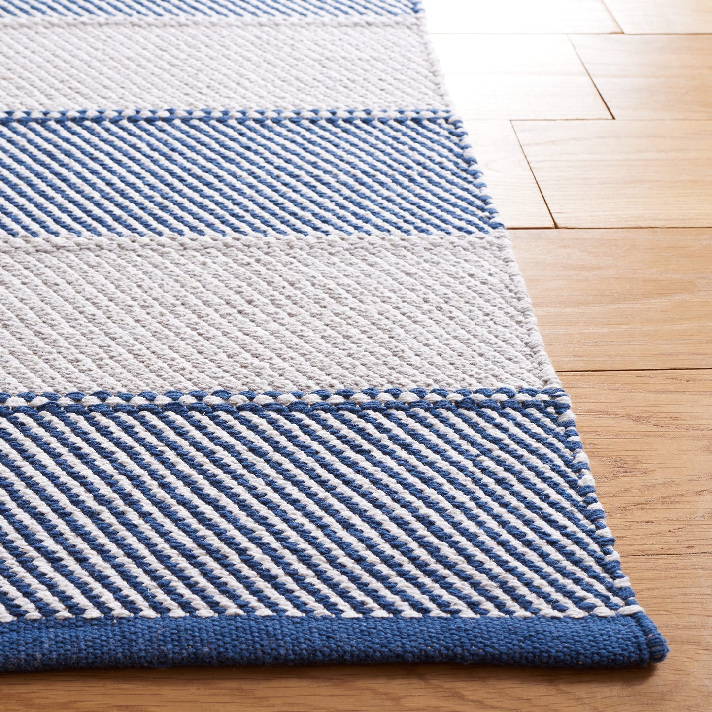 SAFAVIEH Area Rug 8x10 - Striped Kilim Collection - Large - Grey & Blue, Flat Weave Cotton, Ideal for Living Room, Bedroom, Office, Dining Space (STK803F)
