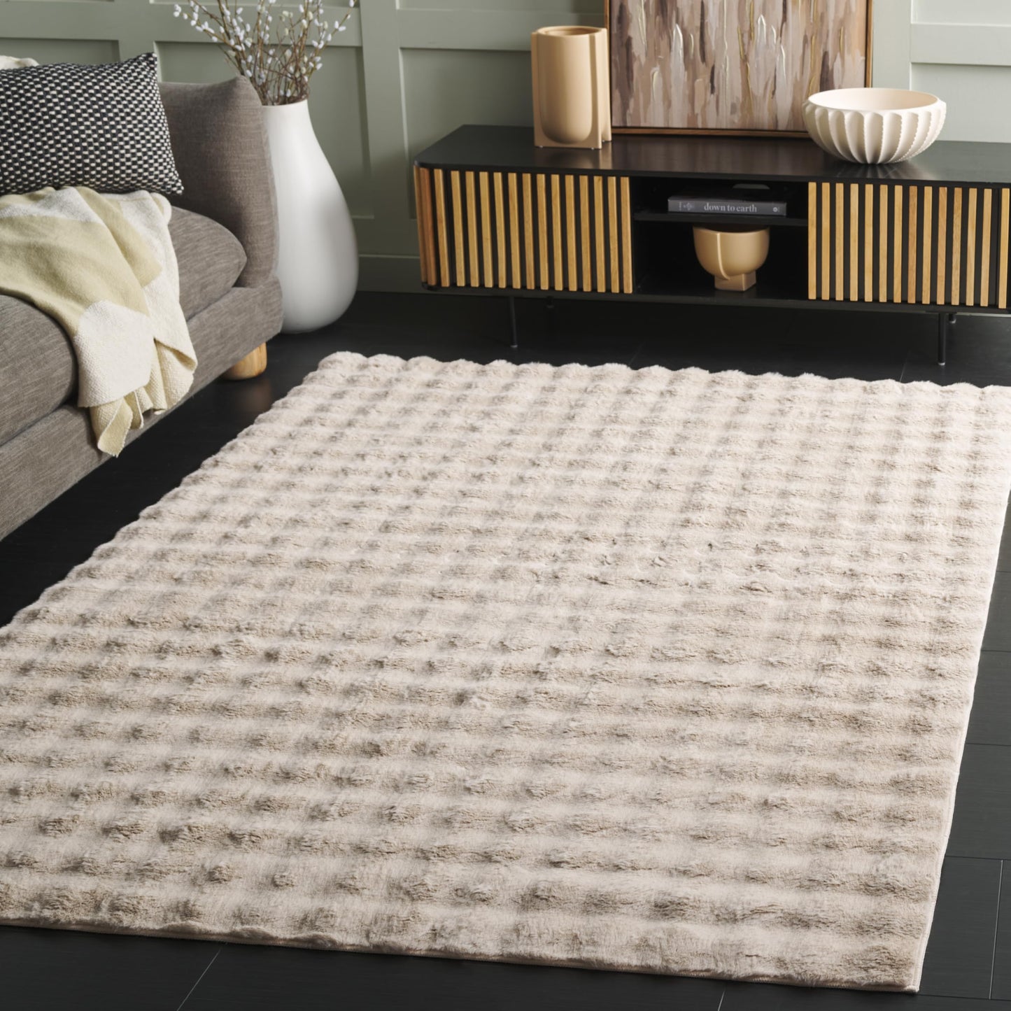 SAFAVIEH Washable Rug Faux Rabbit Bubble Shag Collection - 5' x 7', Beige, Slip Resistant & Easy Cleaning, Plush Texture Shag, Ideal for Living Room, Bedroom, Dining Space (FRB100B)