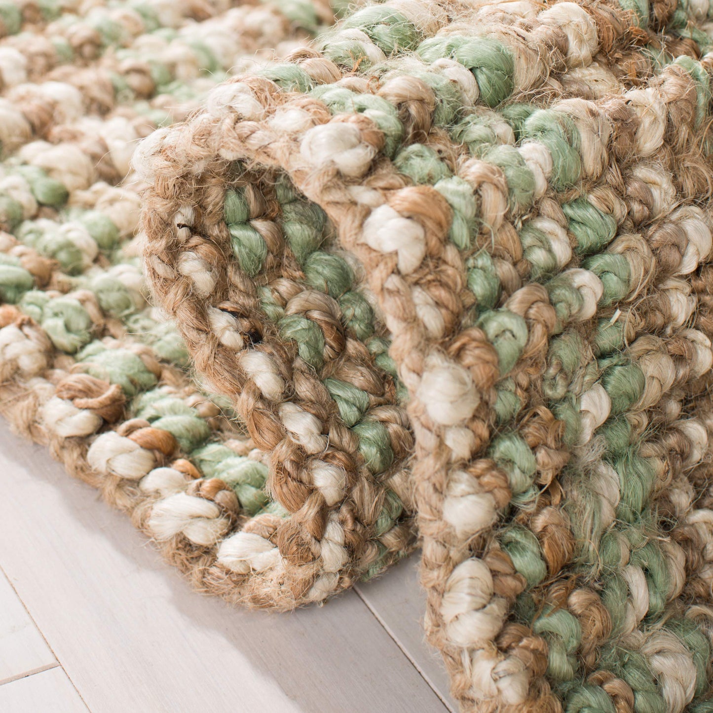 SAFAVIEH Natural Fiber Collection Area Rug - 2'6" x 4', Sage & Natural Brown, Handmade Jute, Farmhouse Style, Chunky Textured Thick Pile (NF447S)