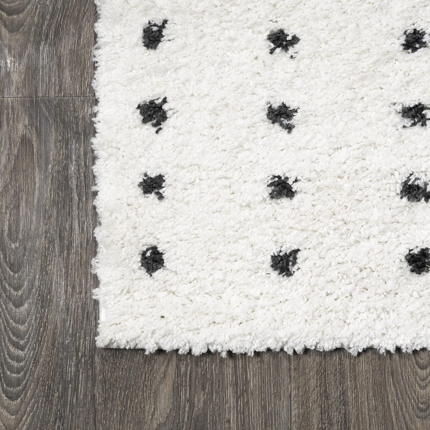 JONATHAN Y Pele Modern Geometric Dot Shag White/Gray Indoor Area Rug, 8x10, Bohemian, Contemporary, Easy-Cleaning for Living Room, Bedroom, Kitchen, Pet Friendly, Non-Shedding (MOH400A-8)