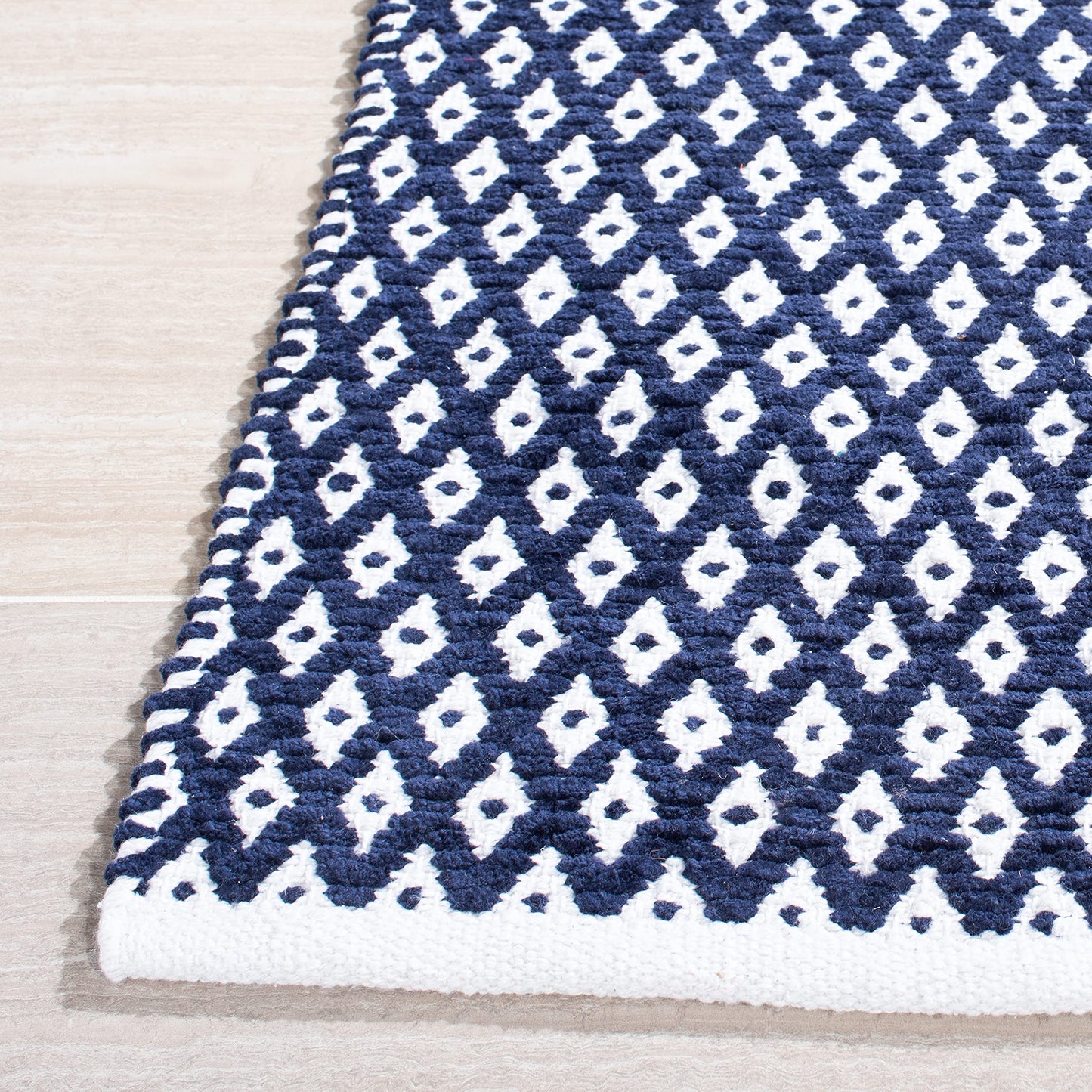 SAFAVIEH Boston Collection 4' x 6' Navy BOS685D Handmade Flatweave Cotton Area Rug
