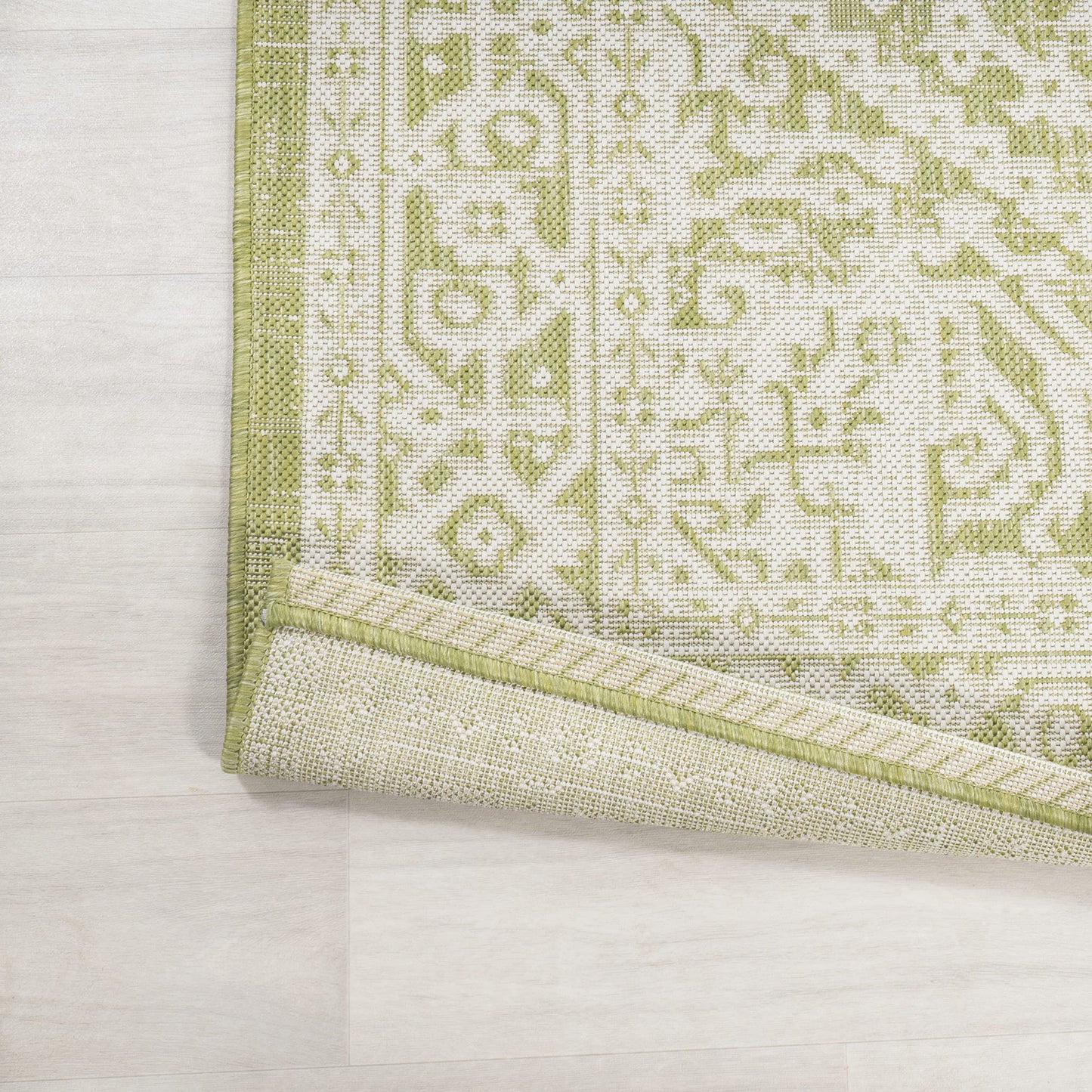JONATHAN Y Medallion Weave Indoor Outdoor Runner Rug 2X10 Green/Cream, Sinjuri Textured for Backyard, Patio, Porch, Easy-Cleaning, High Traffic, Pet-Friendly, Non-Shedding (SMB101E-210)