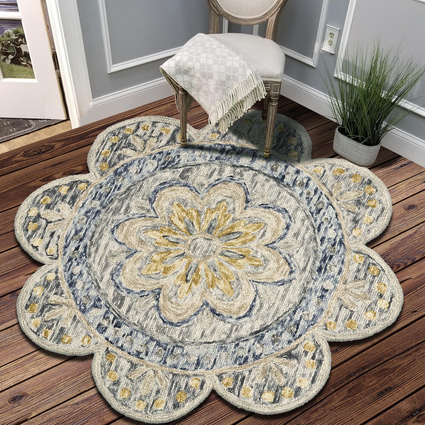 LR Home 6ft Scalloped Round Indoor Wool Area Rug for Home Decor | Rugs for Living Room, Bedroom, Playroom, Entryway, Office | Handmade Modern Farmhouse Boho Area Rug for Room Decor | Gray/Beige