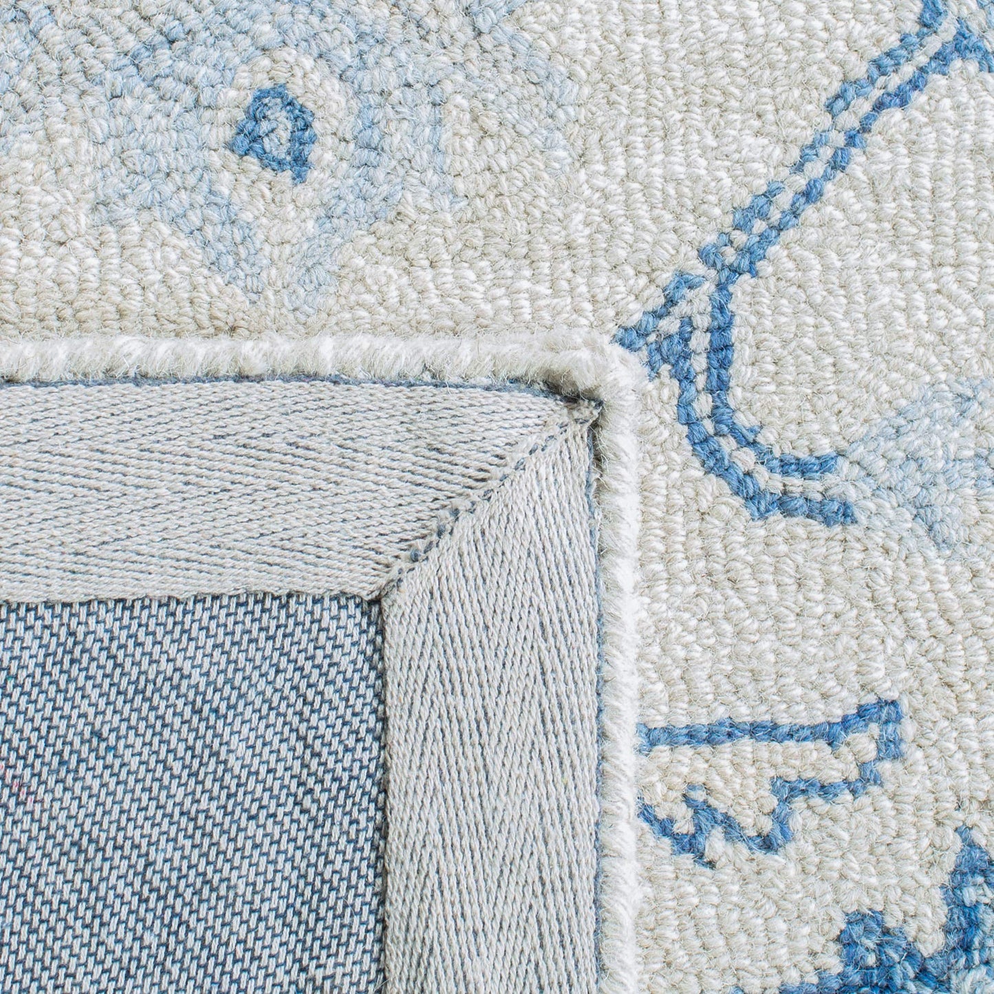 SAFAVIEH Area Rug 8x10 - Micro-Loop Collection - Large - Ivory & Blue, Handmade Wool, Shabby Chic Design, Ideal for Living Room, Bedroom, Office, Dining Space (MLP503G)