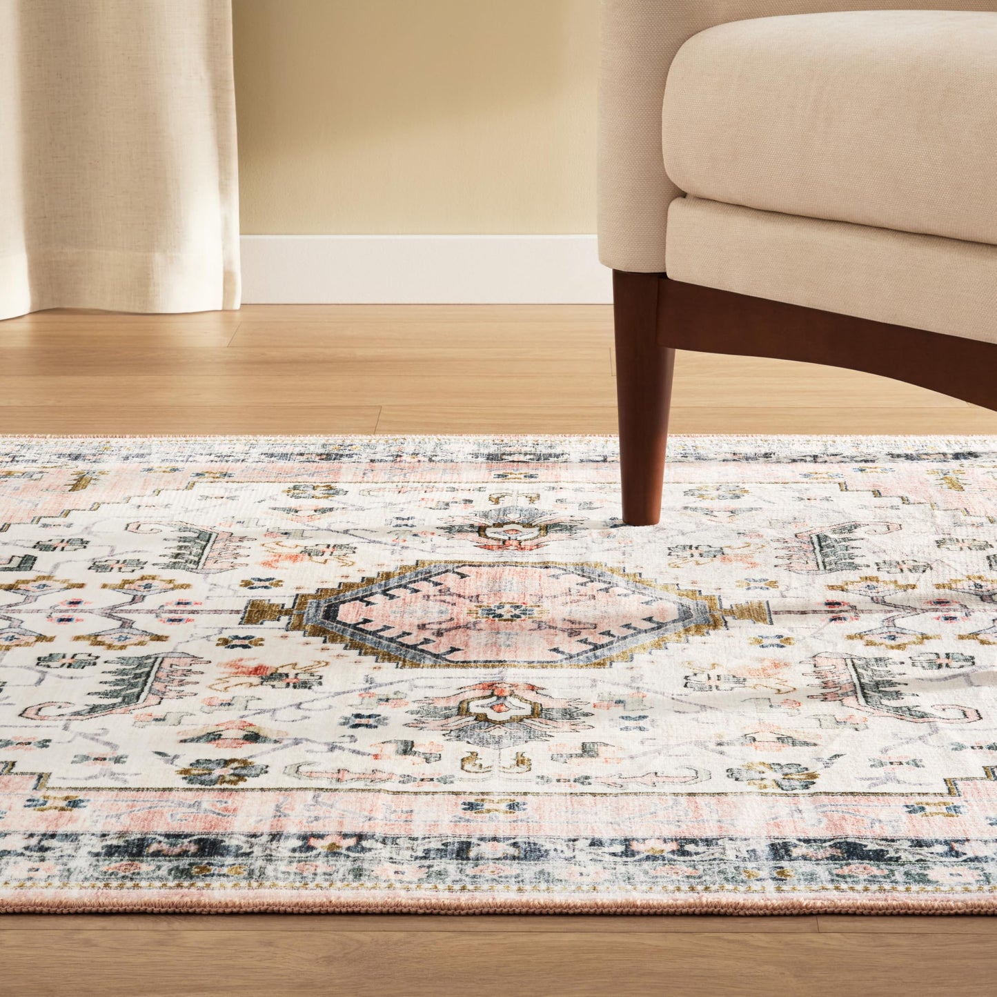 EVERWASH Haven Modern Medallion Machine Washable Area Rug with Airflo Technology for Easy Clean, Ultra-Soft Non-Slip Rug with Built-in Pad, Pet, Family & Allergy Friendly Rug, Blush, 2'6"x7'