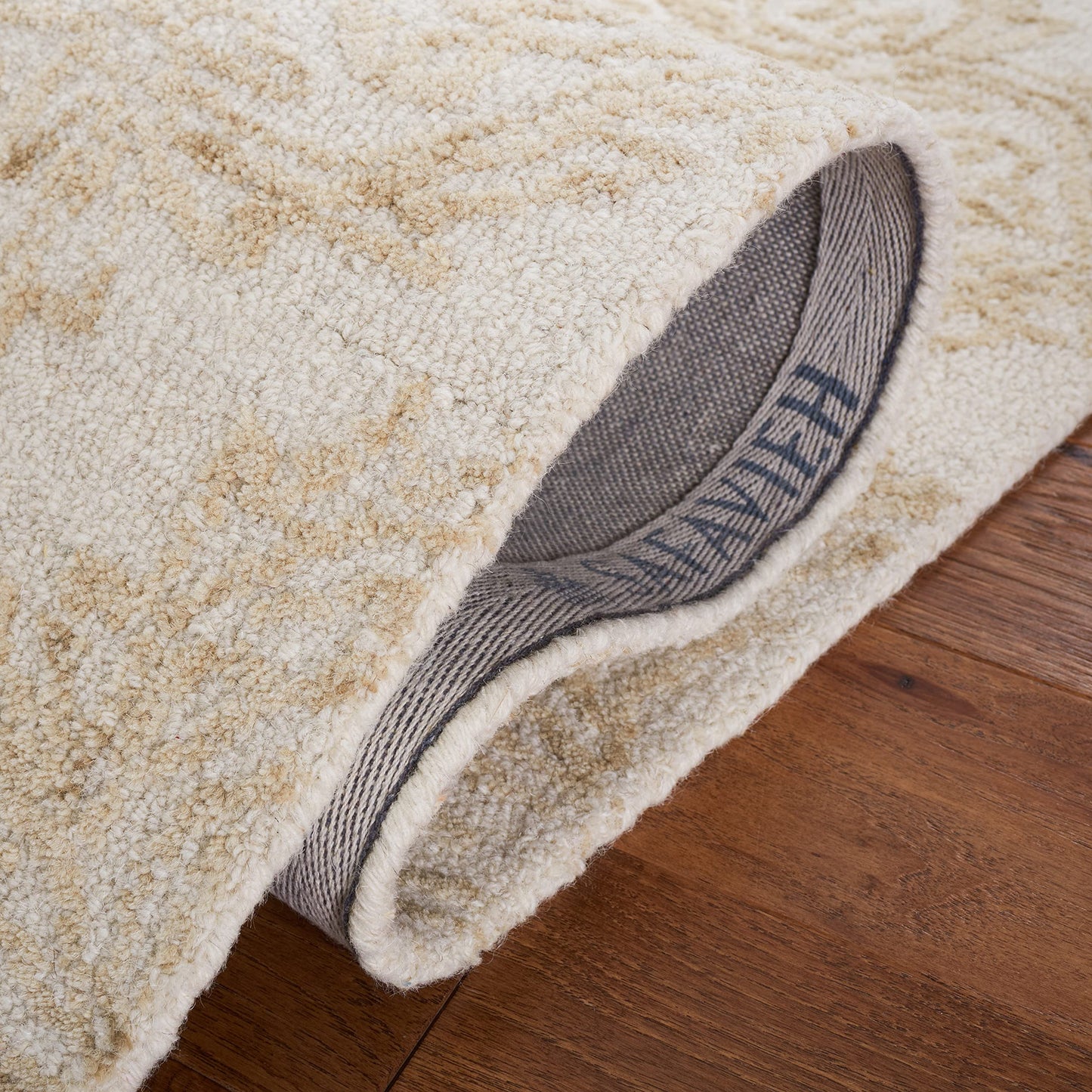 SAFAVIEH Abstract Collection Area Rug - 9' x 12', Ivory & Beige, Handmade Wool, Ideal for High Traffic Areas in Living Room, Bedroom (ABT346B)