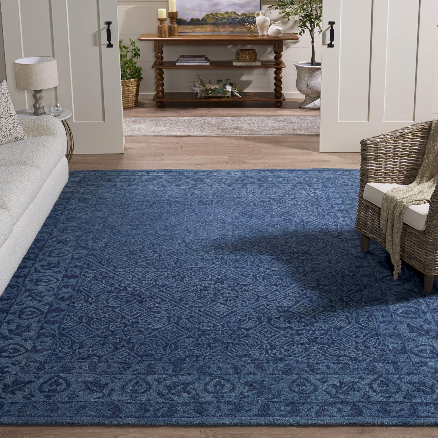 SAFAVIEH Area Rug 8x10 - Dip Dye Collection - Large - Navy Blue, Handmade Wool, Ideal for Living Room, Bedroom, Office, Dining Space (DDY151N)