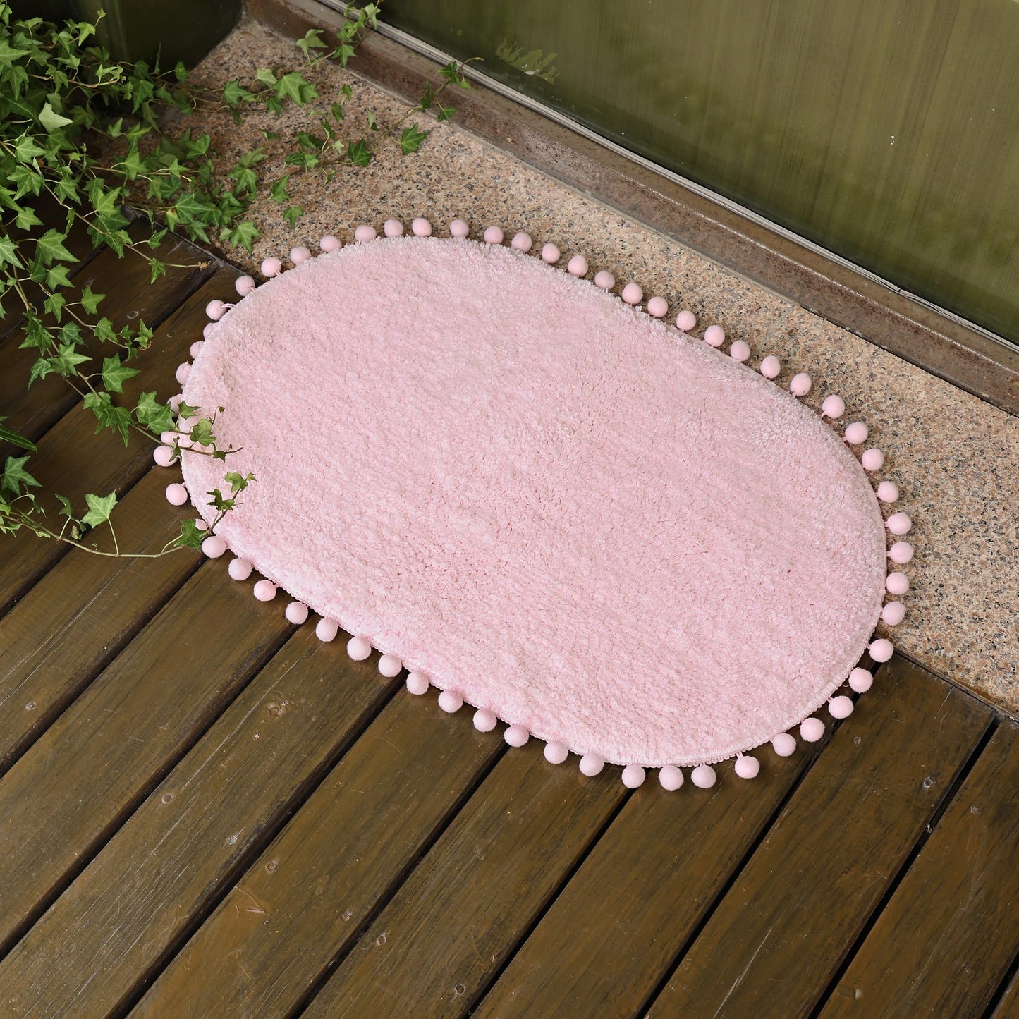 YIRDDEO Bath Mat Pink Rug with Pom Oval Bathroom Rugs for Bedroom Non Slip Cute Boho Absorbent Mats Soft Plush Washable Rug (20 x 30 inches)