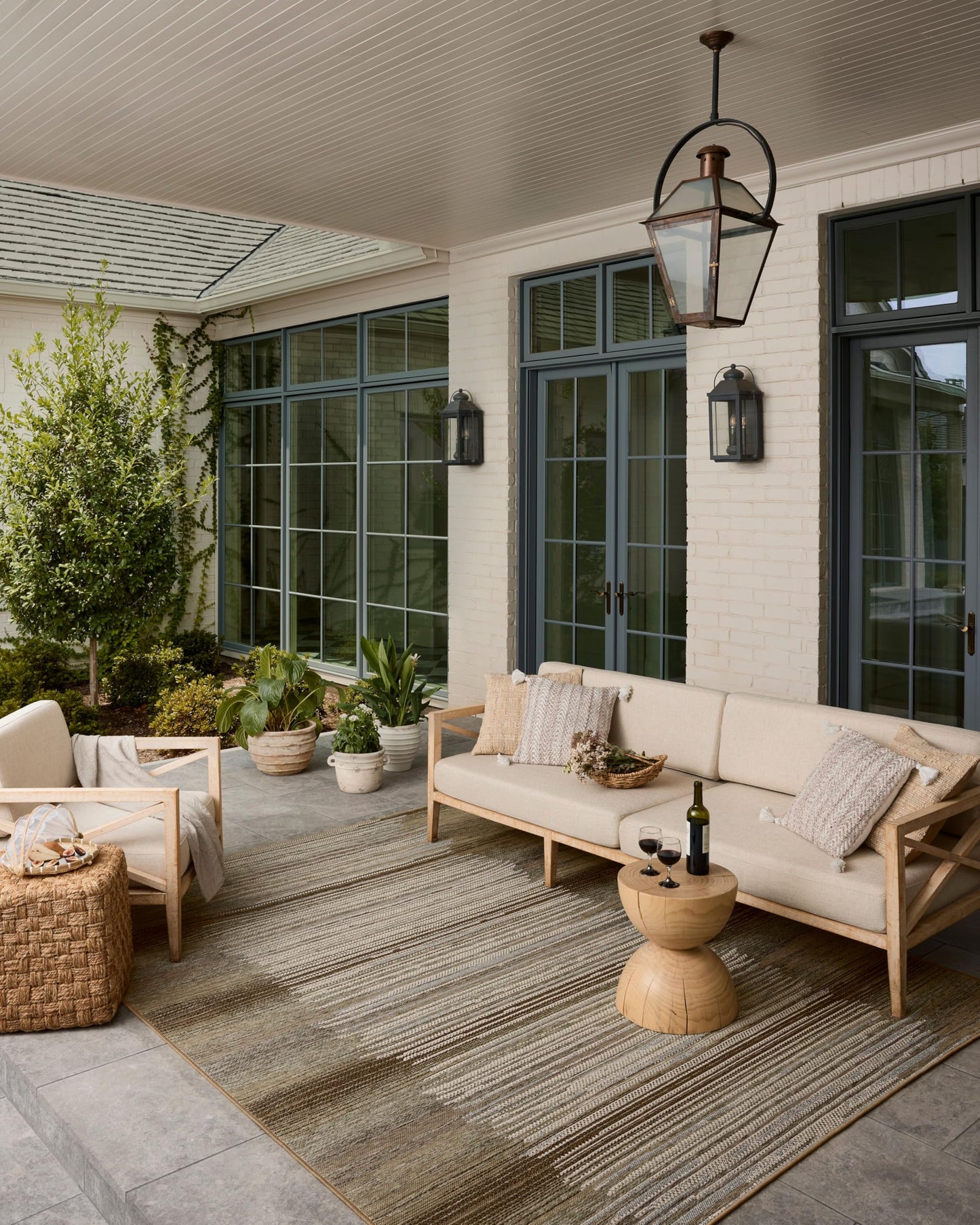 Loloi Saylor Collection SAY-03 Earth/Natural 2'-3" x 3'-9" Indoor/Outdoor Accent Rug