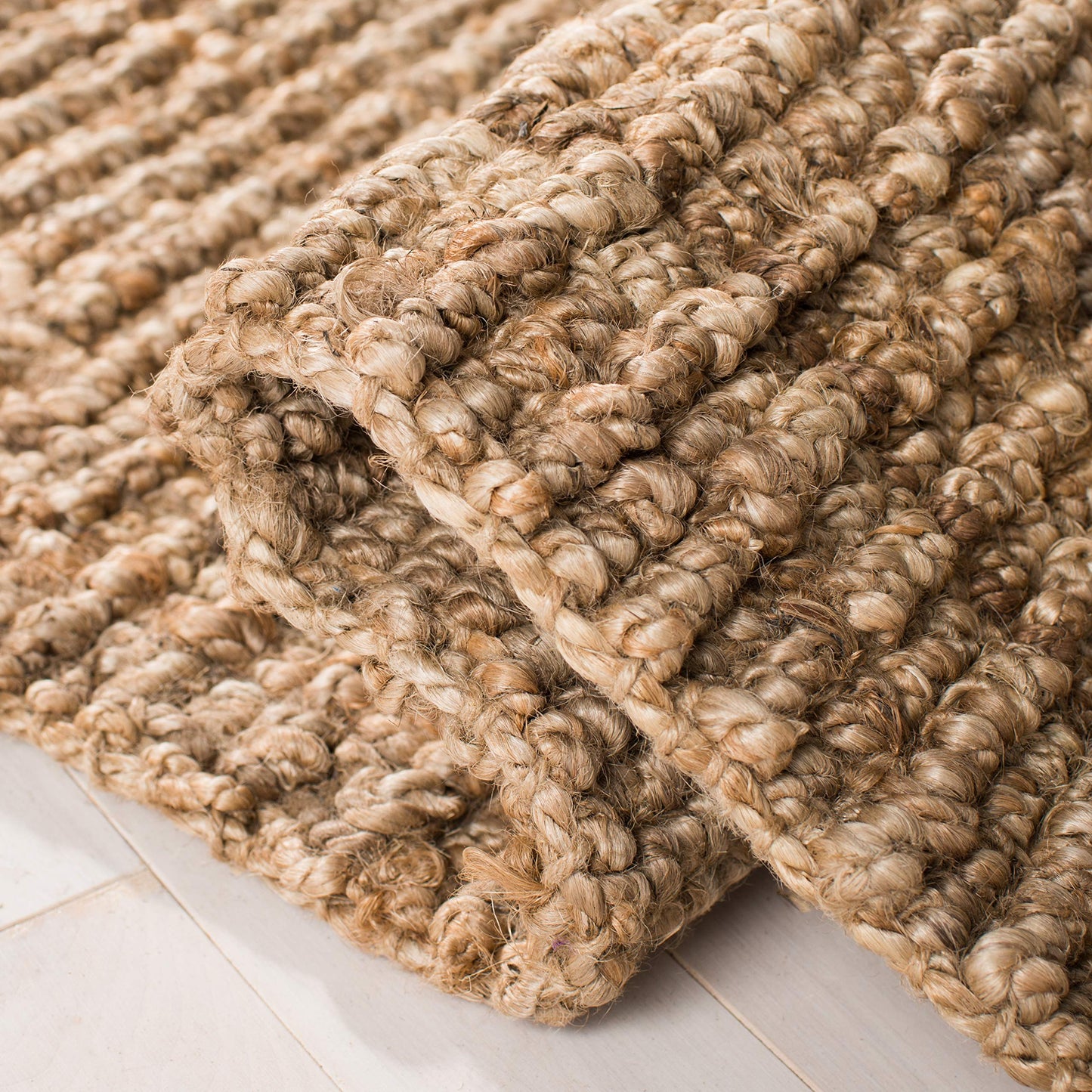 SAFAVIEH Area Rug 5x8 - Natural Fiber Collection - Natural Brown, Handmade Jute, Farmhouse Style, Chunky Textured Thick Pile (NF447A)
