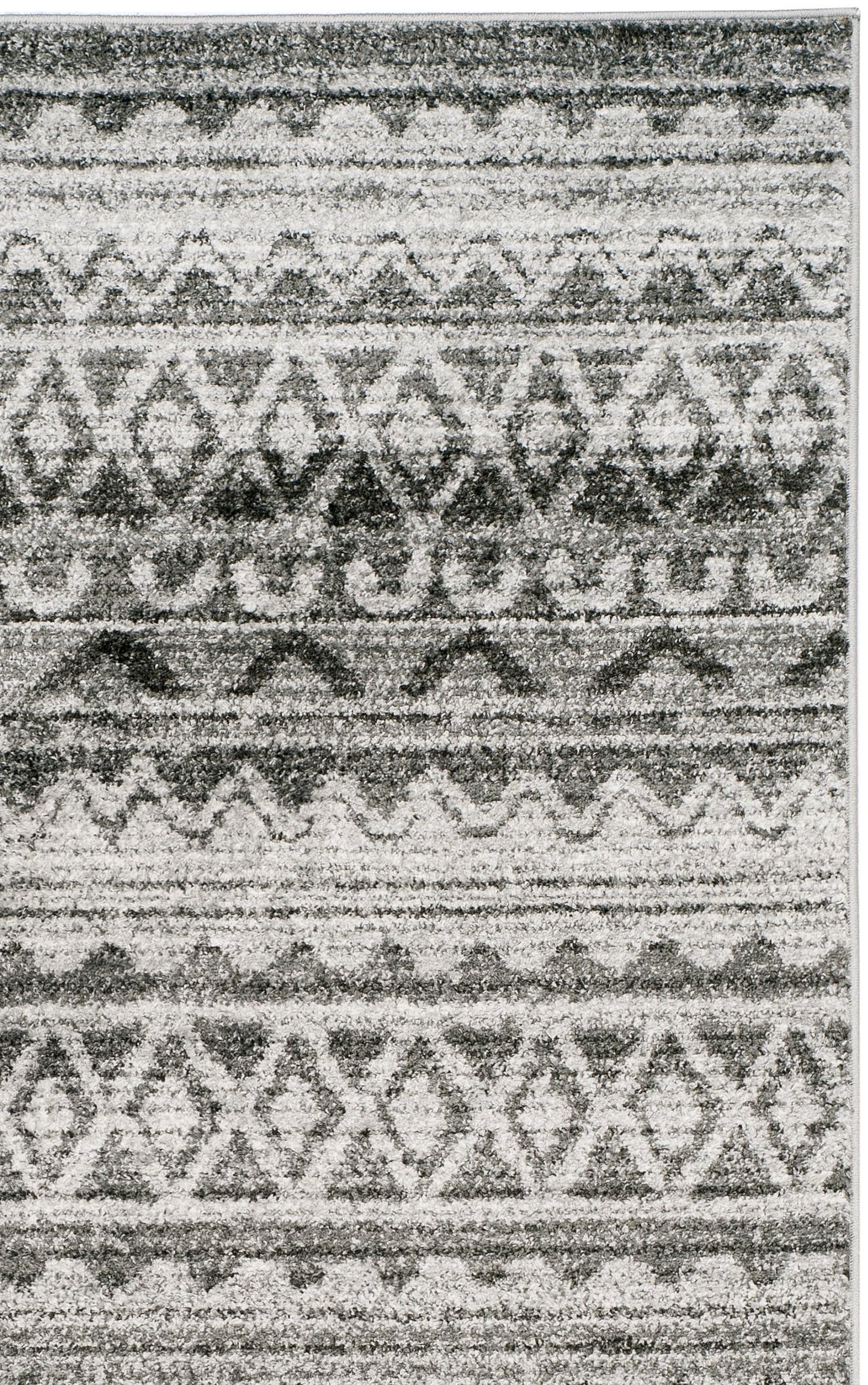 SAFAVIEH Area Rug 8x10 - Adirondack Collection - Large - Ivory & Charcoal, Moroccan Boho Tribal Design, Non-Shedding & Easy Cleaning, Ideal for Living Room, Bedroom, Office, Dining Space (ADR119N)