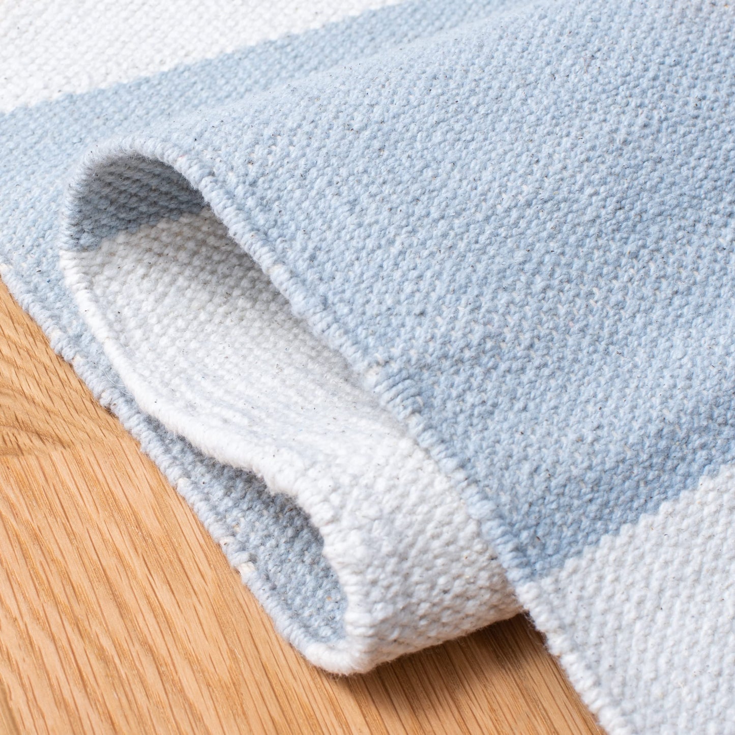 SAFAVIEH Montauk Collection Area Rug - 10' x 14', Sky Blue & Ivory, Handmade Flatweave Cotton, Woven Texture, Farmhouse Stripe Pattern, Ideal for Living Room, Bedroom, Dining Space(MTK712K)