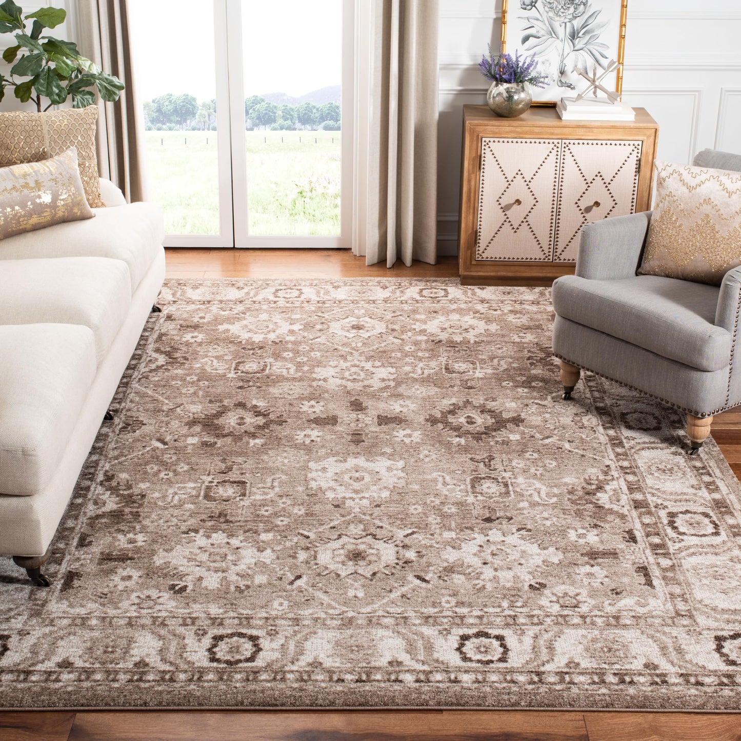 SAFAVIEH Area Rug 9x12 - Vintage Hamadan Collection - Large - Taupe, Traditional Persian Design, Non-Shedding & Easy to Clean, Ideal for Living Room, Bedroom, Dining Space (VTH214T)