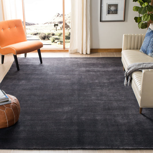 SAFAVIEH Area Rug 8x10 - Himalaya Collection - Large - Black, Handmade Wool, Ideal for Living Room, Bedroom, Office, Dining Space (HIM820Z)