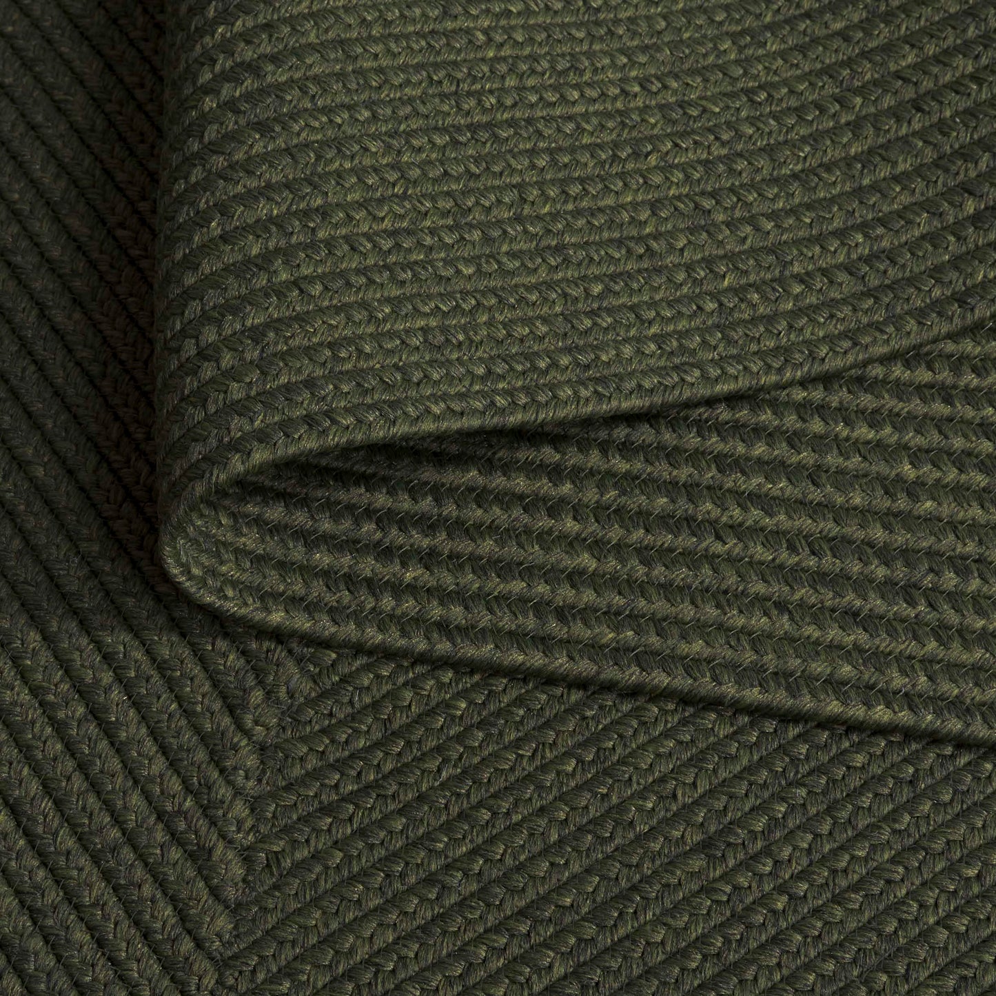 SAFAVIEH Washable Rug Outdoor Braided Collection - 4' Square, Green, Handmade & Reversible, Non-Shedding & Easy to Clean, Ideal for Patio, Backyard, Mudroom (BRD315A)