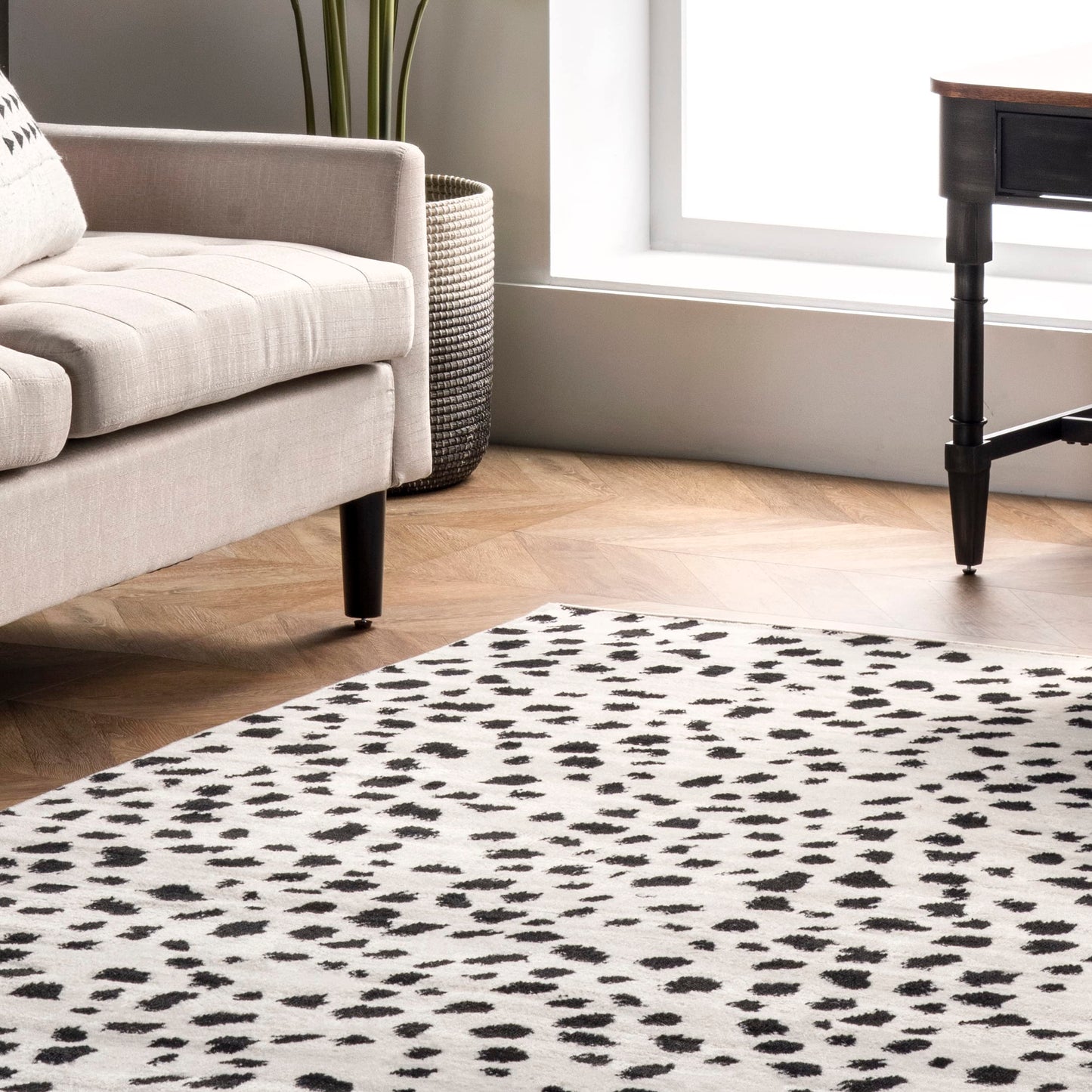 nuLOOM Brooks Leopard Print Area Rug, 6'7" x 9', Beige