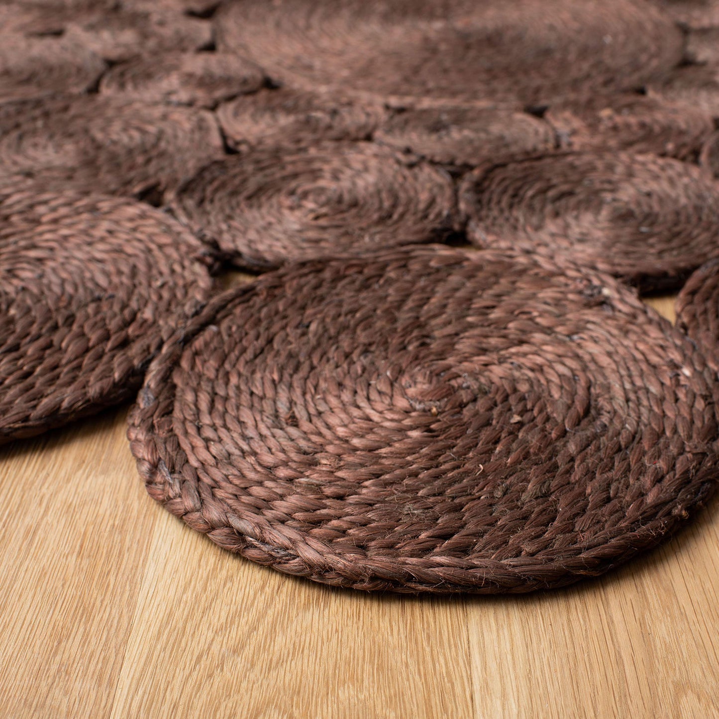 SAFAVIEH Natural Fiber Round Collection 4' Round Brown NF363T Handmade Boho Charm Farmhouse Jute Area Rug