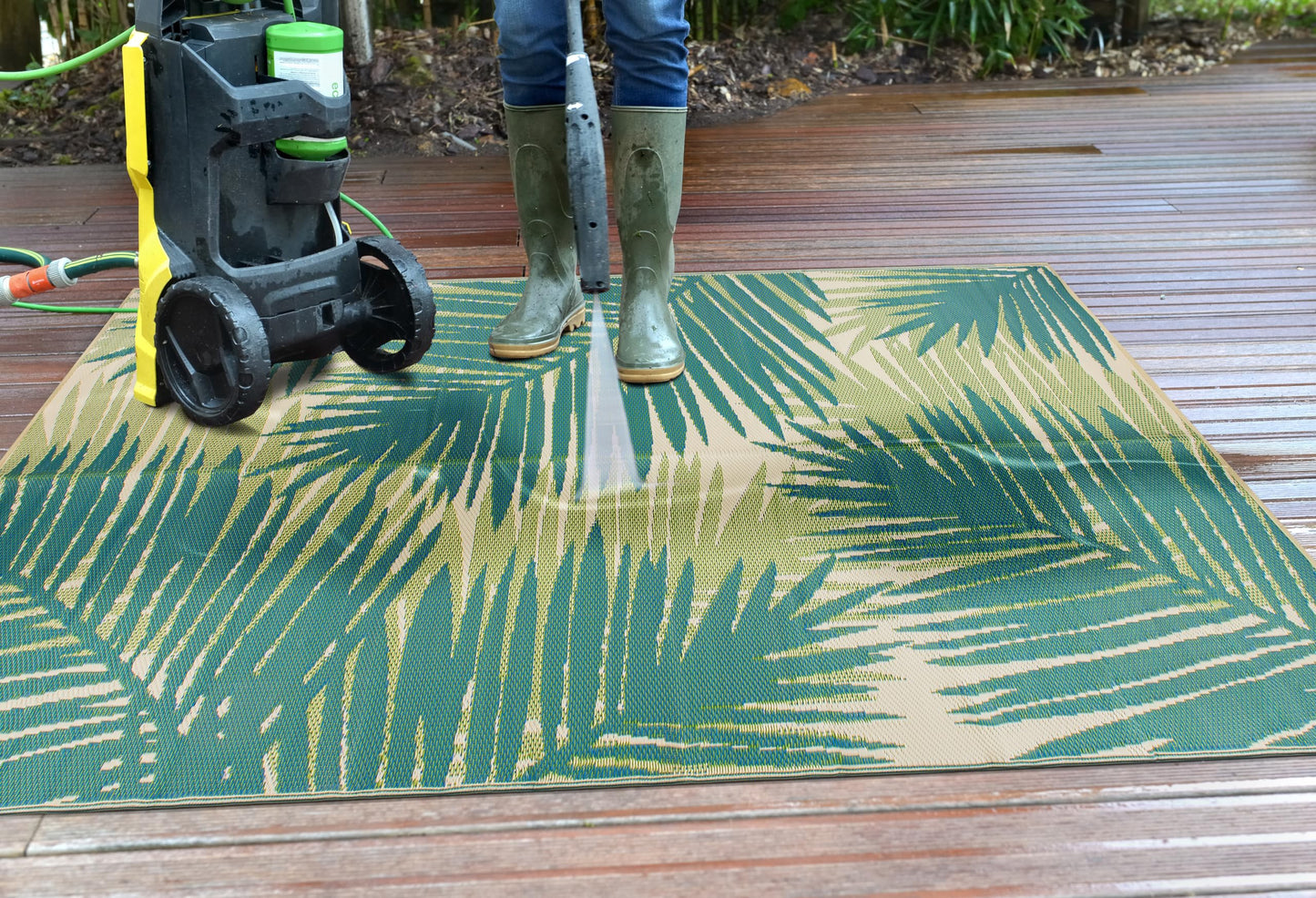 Rugshop Tropical Floral Reversible Foldable Waterproof Premium Recycled Plastic Outdoor Rugs for Patio,Backyard,RV,Deck,Picnic,Trailer,Beach,Camping Rug 6' X 9' Green