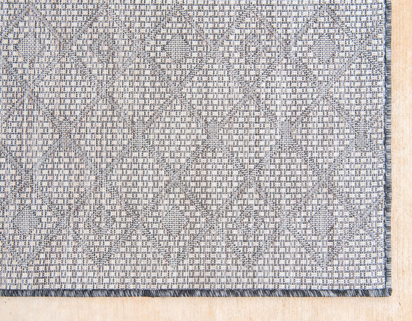 Unique Loom Outdoor Trellis Collection Area Rug - Tribal Trellis (6' 1" x 9' Rectangle, Charcoal Gray/ Natural)
