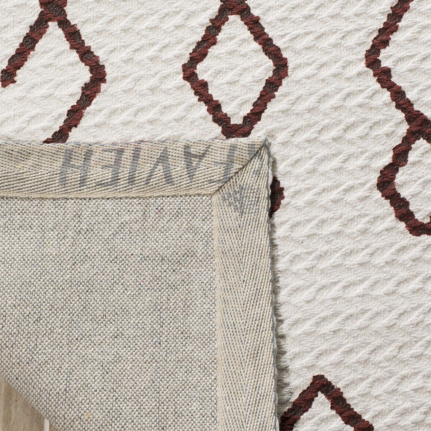 SAFAVIEH Cedar Brook Collection Accent Rug - 3' x 5', Ivory & Rust, Handmade Moroccan Boho Cotton, Ideal for High Traffic Areas in Entryway, Living Room, Bedroom (CDR501D)