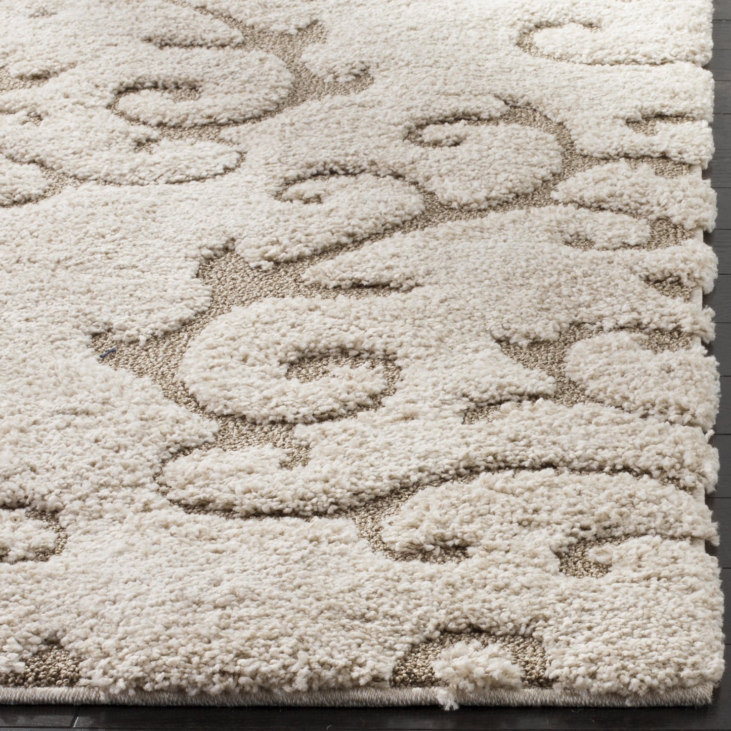 SAFAVIEH Florida Shag Collection Runner Rug - 2'3" x 8', Creme & Creme, Scroll Design, Non-Shedding & Easy Care, 1.2-inch Thick Ideal for High Traffic Areas in Living Room, Bedroom (SG470-1111)