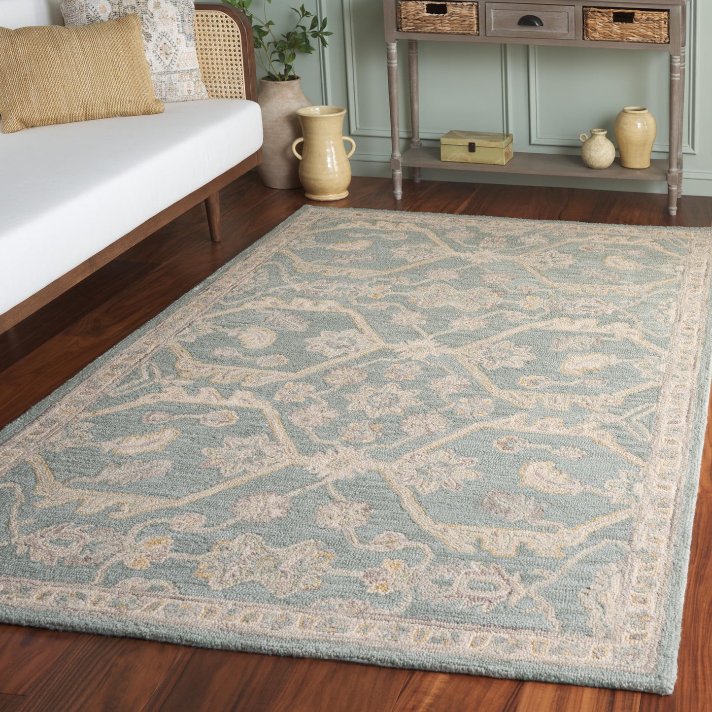 SAFAVIEH Area Rug 6x9 - Blossom Collection - Light Blue & Beige, Handmade Wool, Ideal for Living Room, Bedroom, Dining Space (BLM701L)