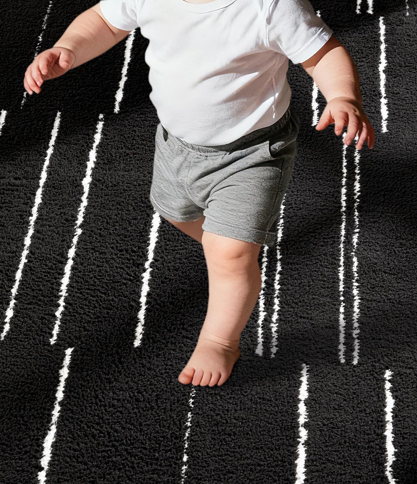 YIHOUSE 5x7 Abstract Striped Area Rug, Modern Washable Stain Resistant Rugs Non Slip, Soft Indoor Floor Carpet for Living Room, Bedroom,Dining Room, Black and White