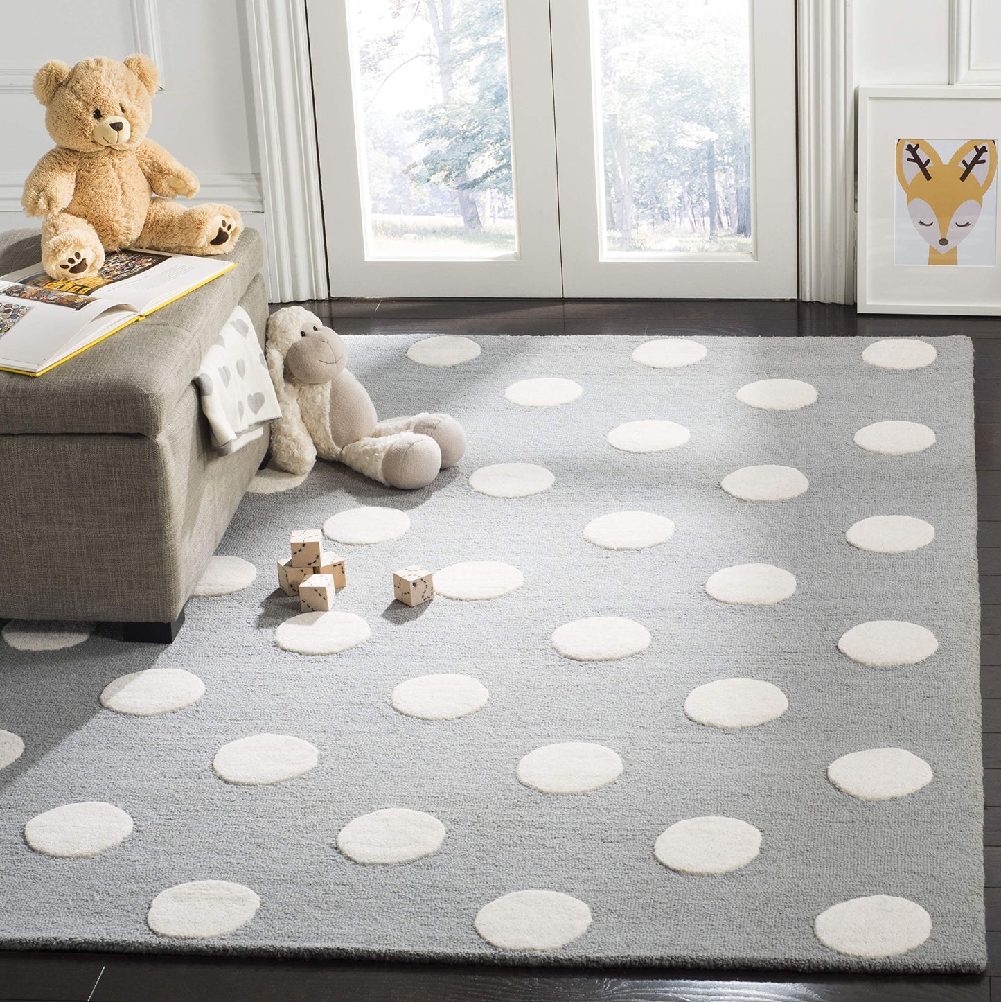 SAFAVIEH Kids Collection Area Rug - 5' x 7', Grey & Ivory, Handmade Polka Dot Wool, Ideal for High Traffic Areas in Living Room, Bedroom (SFK904C)