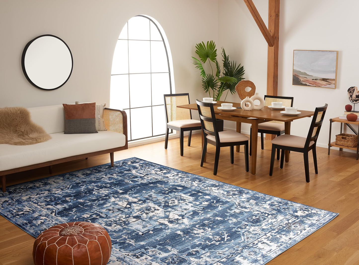 SAFAVIEH Charleston Collection Area Rug - 9' x 12', Navy & Creme, Oriental Distressed Design, Non-Shedding & Easy Care, Ideal for High Traffic Areas in Living Room, Bedroom (CHL411N)