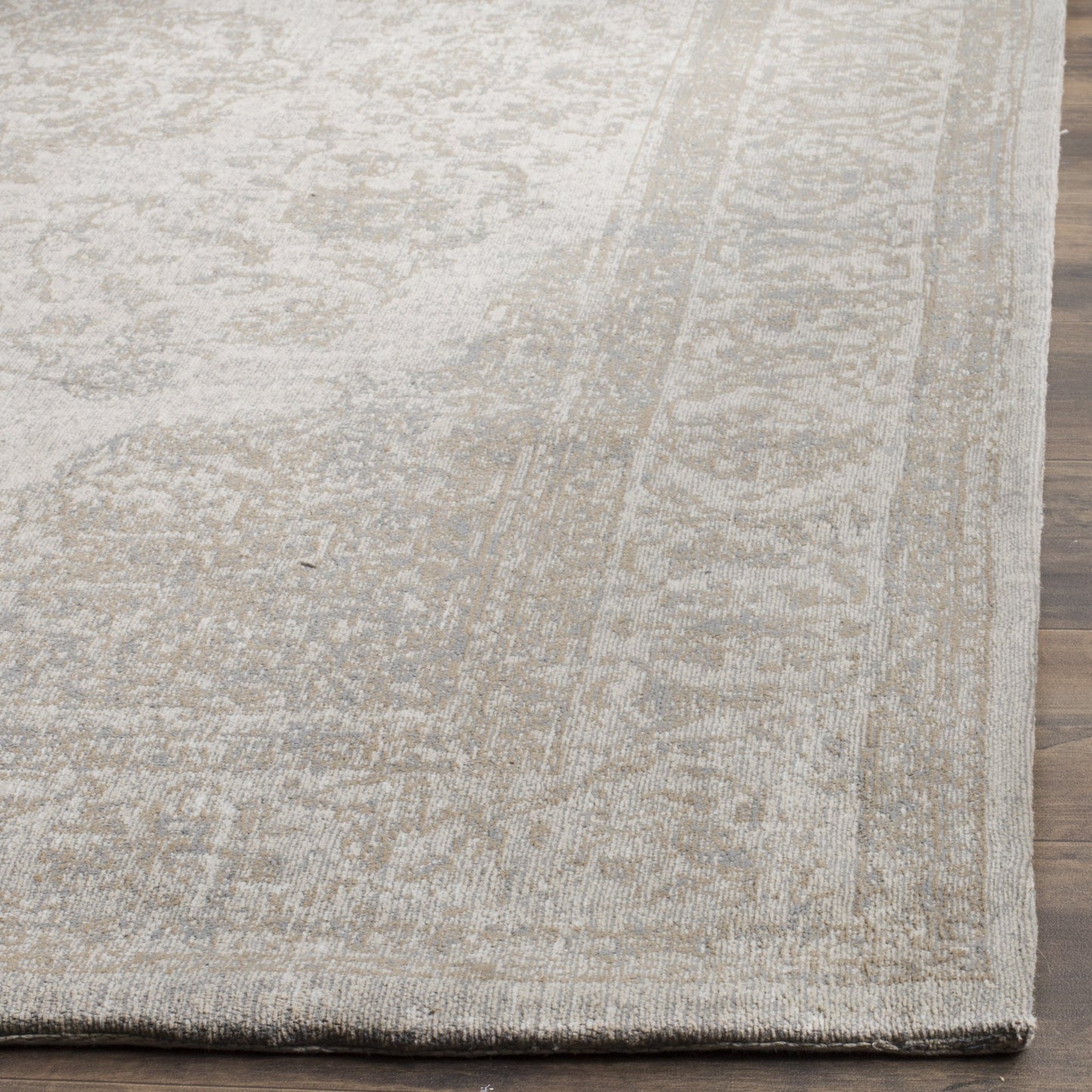 SAFAVIEH Classic Vintage Collection Area Rug - 8' x 10', Beige, Oriental Medallion Cotton Design, Easy Care, Ideal for High Traffic Areas in Living Room, Bedroom (CLV121A)