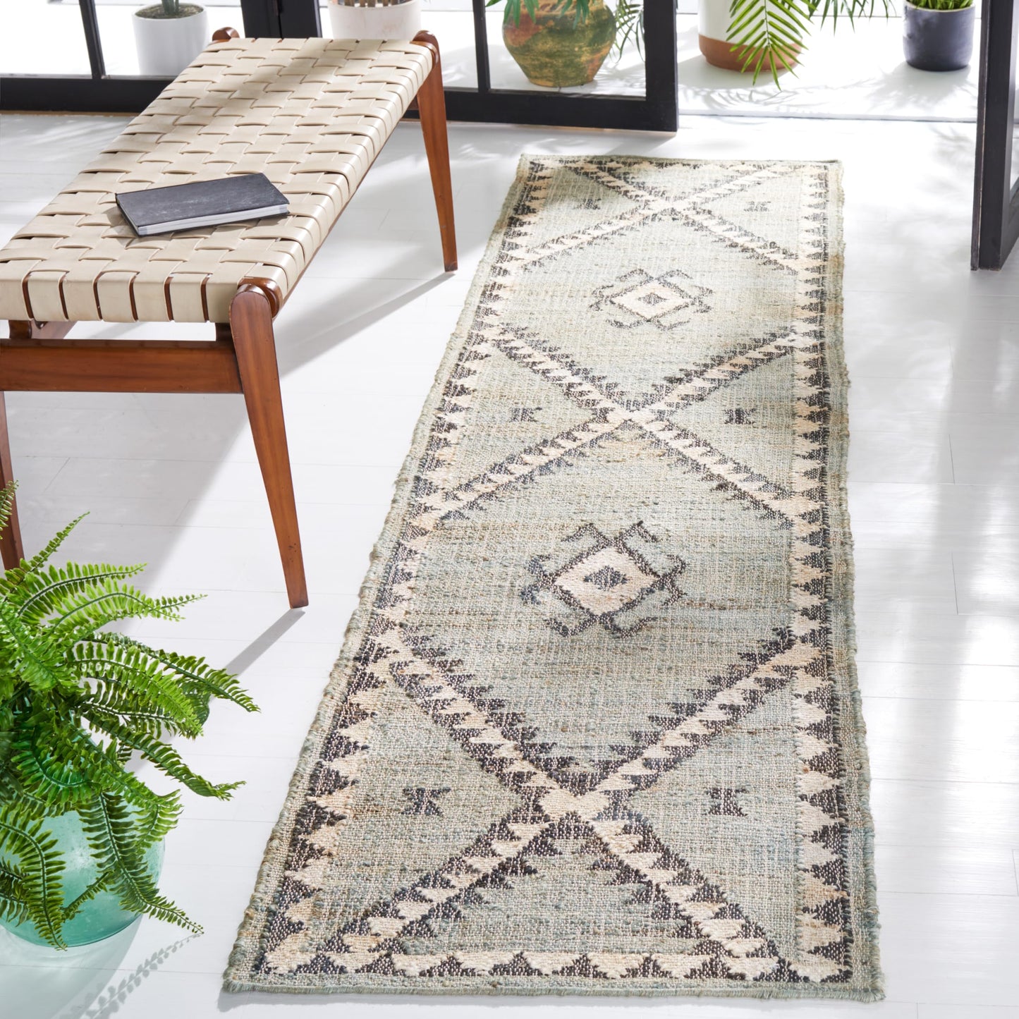 SAFAVIEH Kilim Collection Runner Rug - 2'3" x 9', Blue & Black, Handmade Flat Weave Jute, Ideal for High Traffic Areas in Living Room, Bedroom (KLM761M)