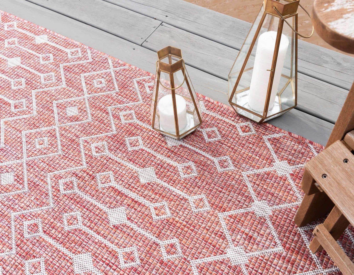 Unique Loom Outdoor Trellis Collection Area Rug - Tribal Trellis (5' 3" x 8' Rectangle, Rust Red/ Ivory)