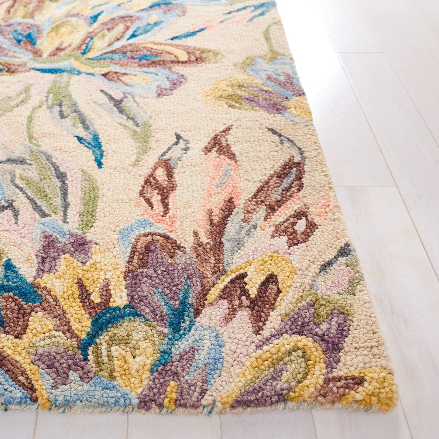 SAFAVIEH Area Rug 8x10 - Blossom Collection - Large - Beige & Purple, Handmade Wool, Floral Design, Ideal for Living Room, Bedroom, Office, Dining Space (BLM462B)