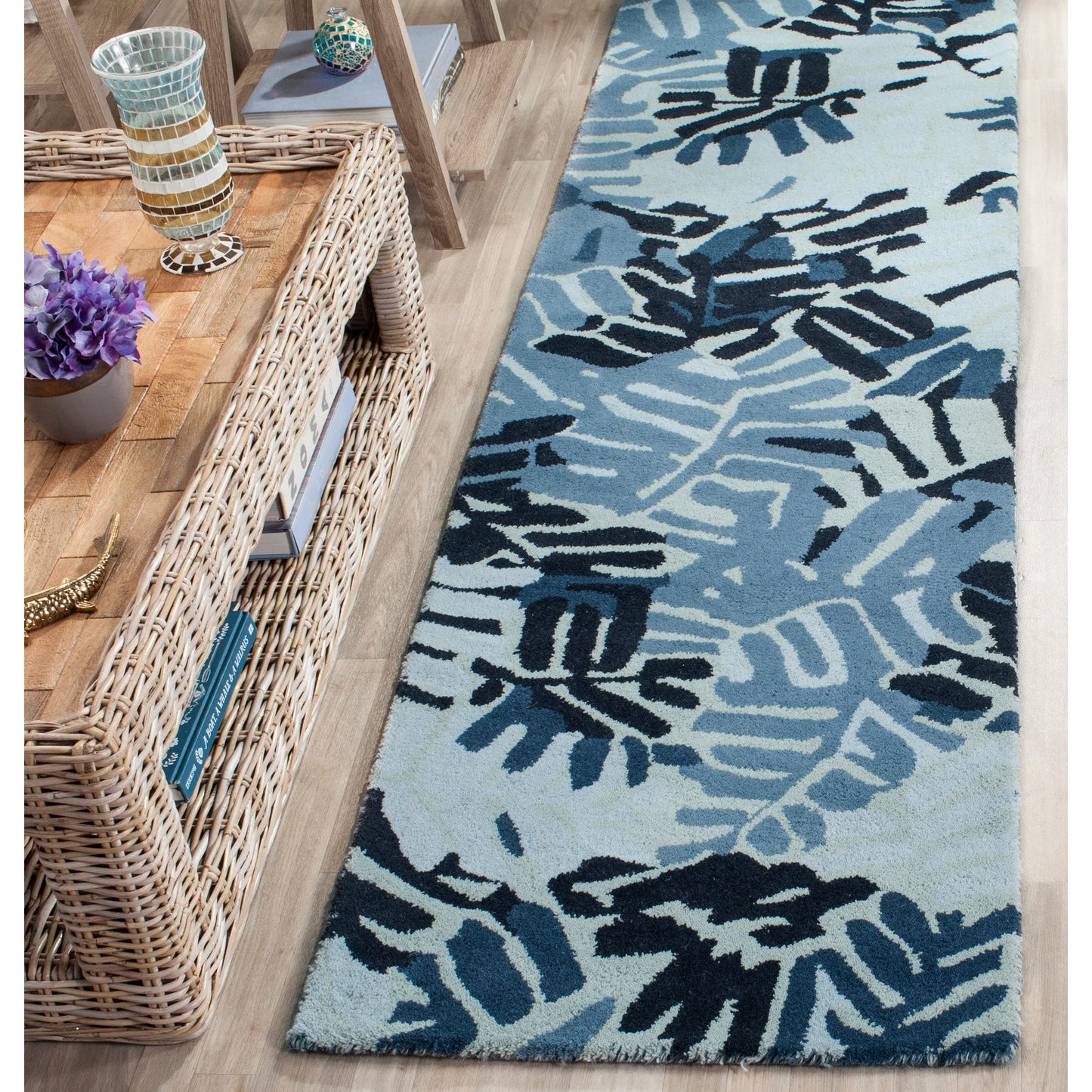 Martha Stewart x SAFAVIEH Area Rug Collection - 8' x 10', Oolong Tea Green, Handmade Wool, Ideal for Living Room, Bedroom, Office, Dining Space (MSR4548C)